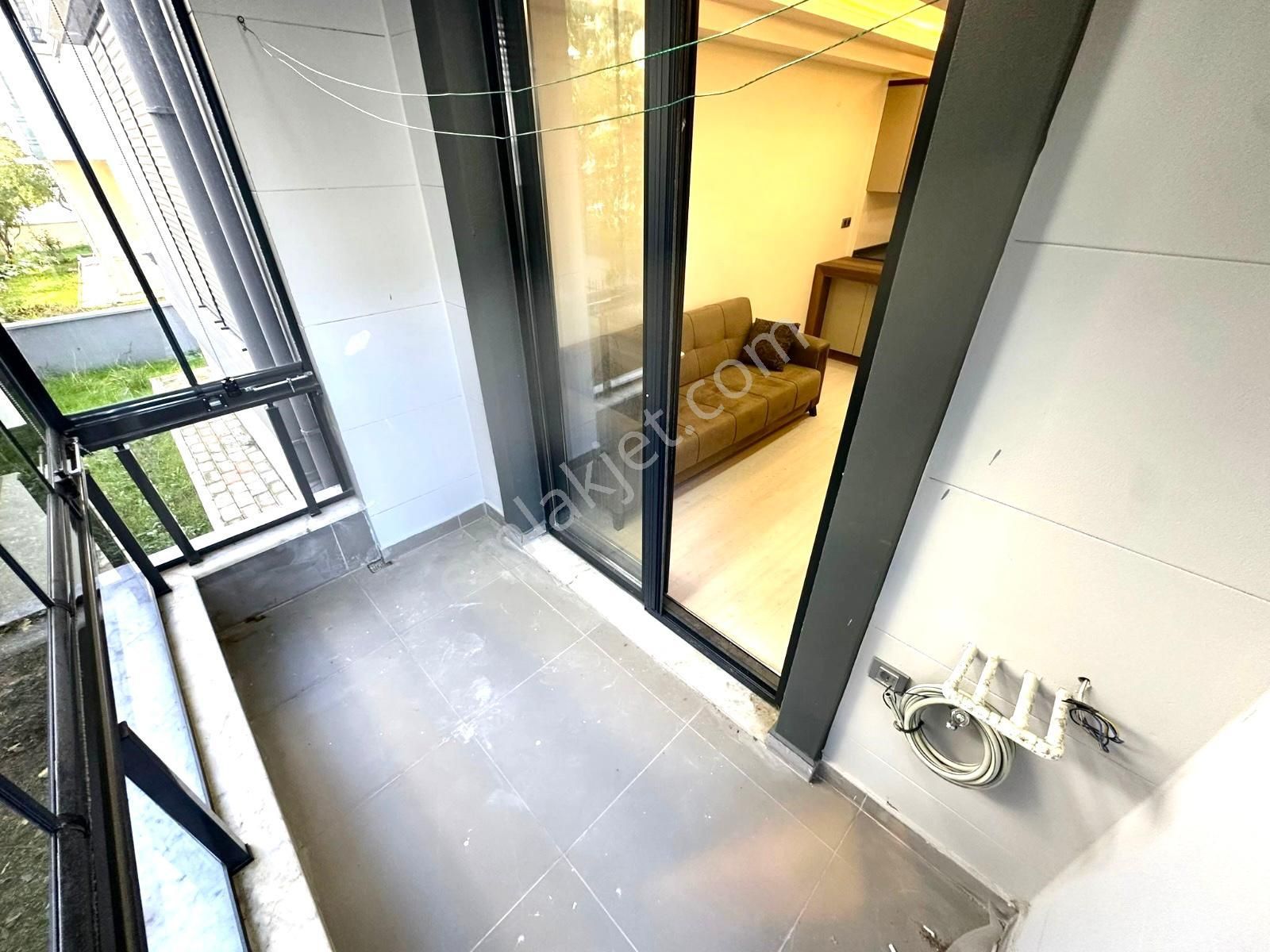 🏡 Referans'tan Akçay'da Full Eşyalı Şık Tasarımlı Denize 200 M 1+1 Daire - Görsel 26