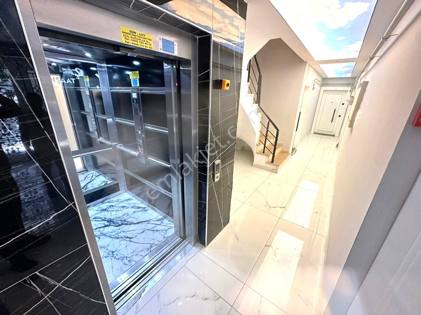 🏡 Referans'tan Akçay'da Full Eşyalı Şık Tasarımlı Denize 200 M 1+1 Daire - Görsel 25