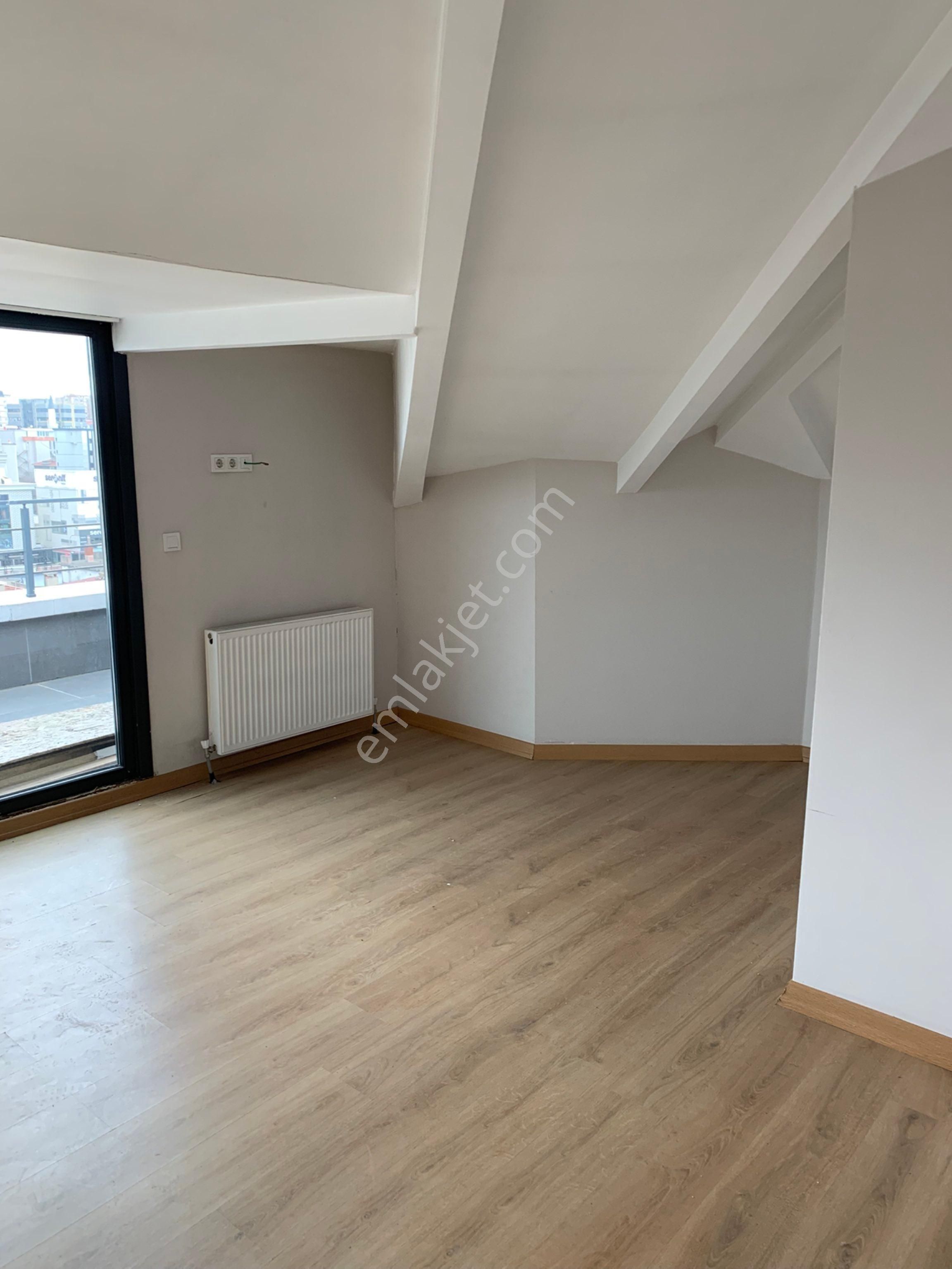 Kozyatağı’nda Harika Konumda Net 170 M2 4+1 Kiralık Dubleks Daire - Görsel 18