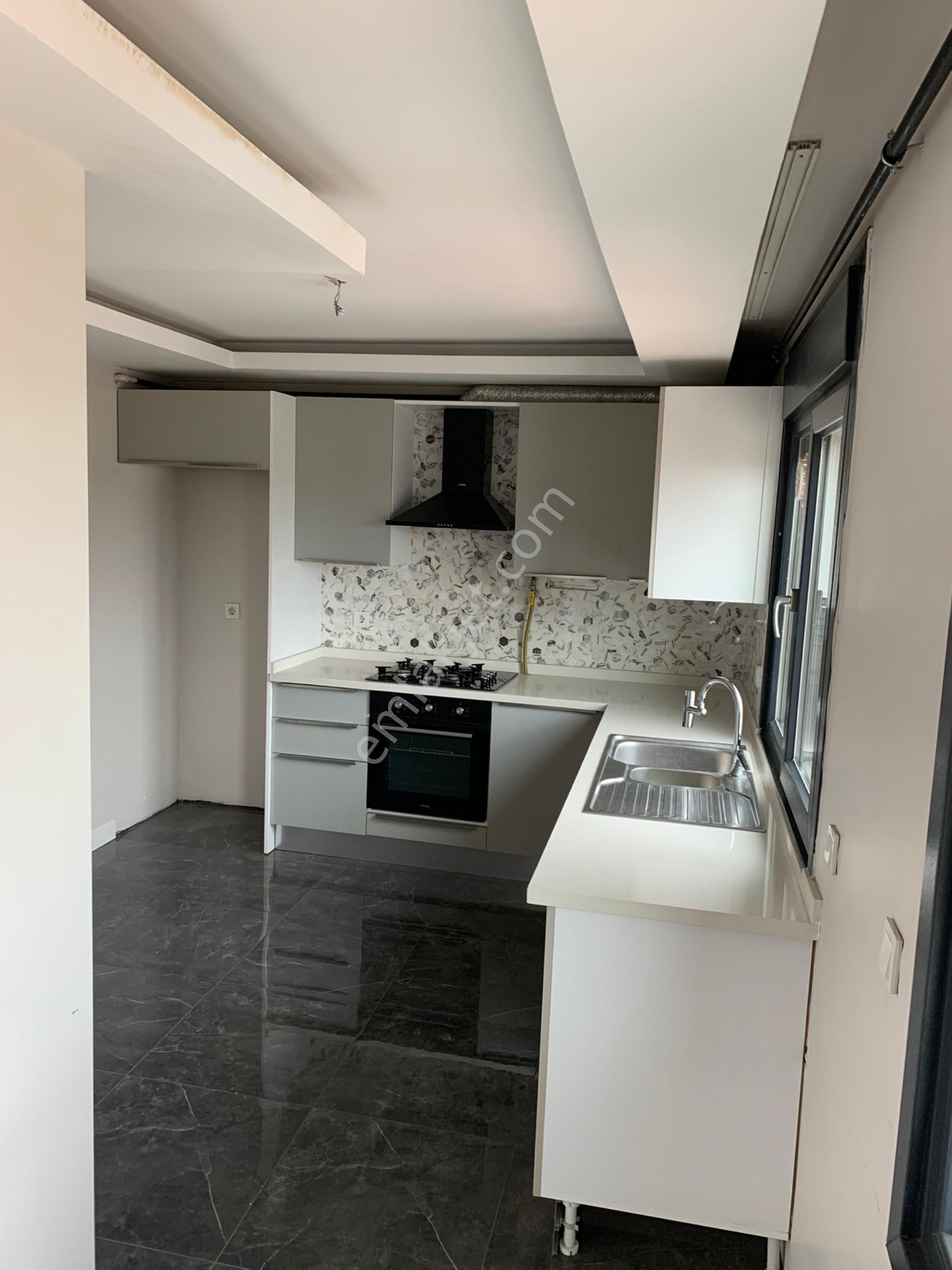 Kozyatağı’nda Harika Konumda Net 170 M2 4+1 Kiralık Dubleks Daire - Görsel 2