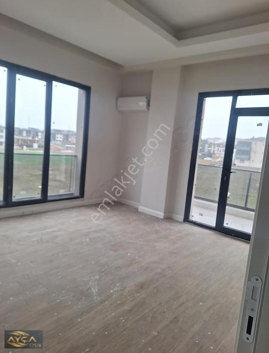 Merkezide Kamu Binalarına Yürüme Mesafesinde Satılık Sıfır Daire