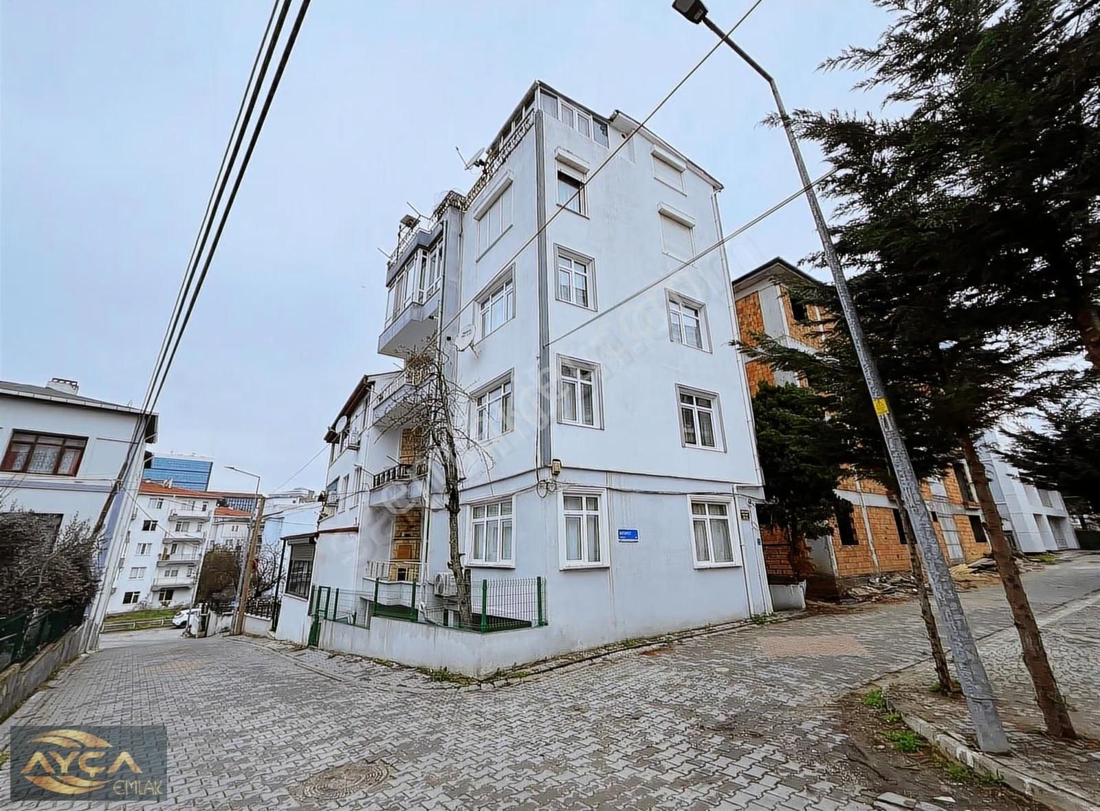 Ayça Emlaktan Prestijli Konumda Eşyalı Hemen Gidebilecek Daire - Görsel 2