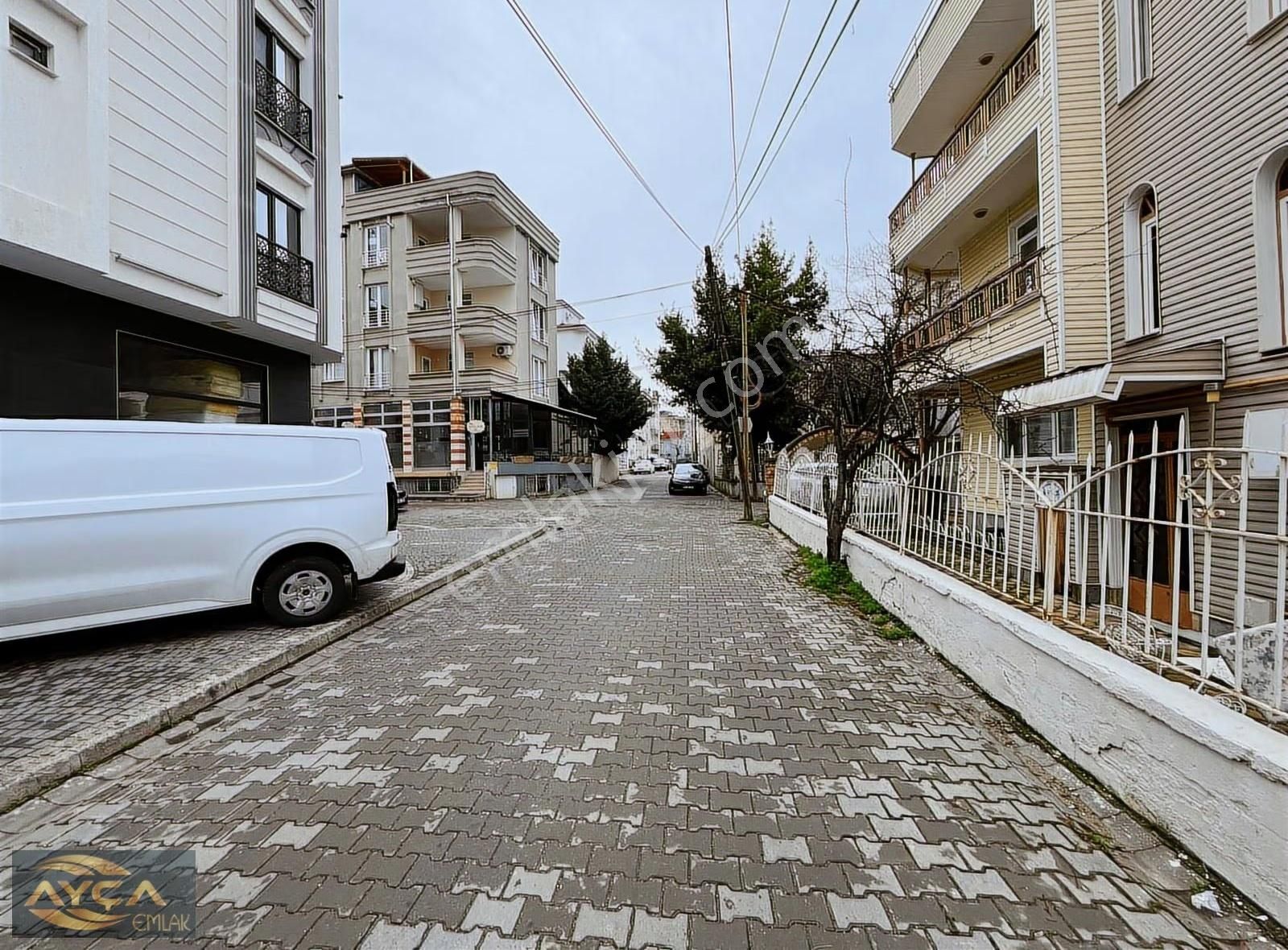 Ayça Emlaktan Prestijli Konumda Eşyalı Hemen Gidebilecek Daire - Görsel 11