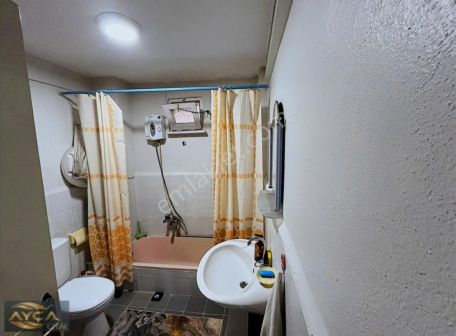 Ayça Emlaktan Prestijli Konumda Eşyalı Hemen Gidebilecek Daire - Görsel 3