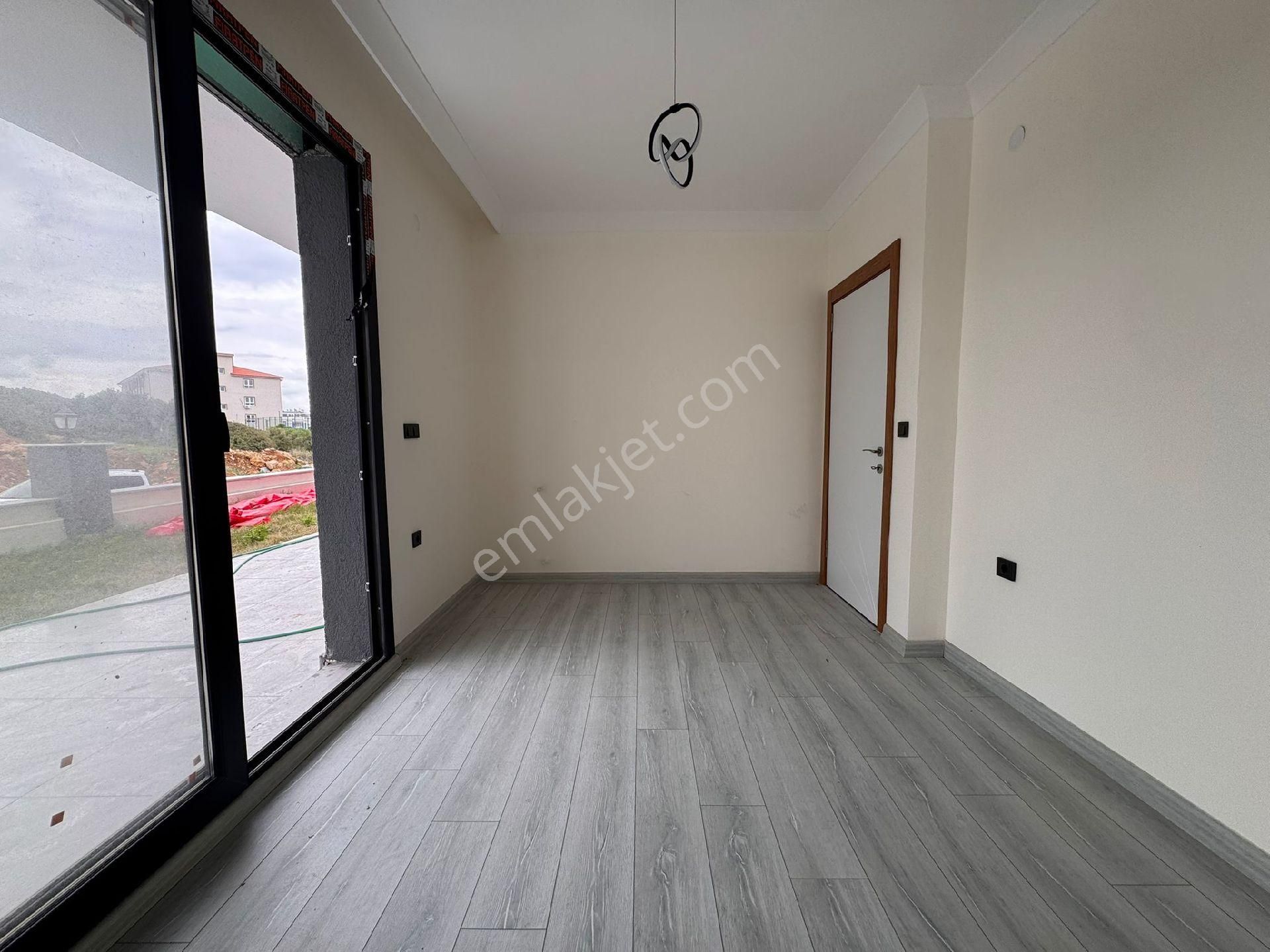 Didim Efeler Mah. Havuzlu Sitede 2+1 Ayrı Mutfak Satılık Daire - Görsel 20