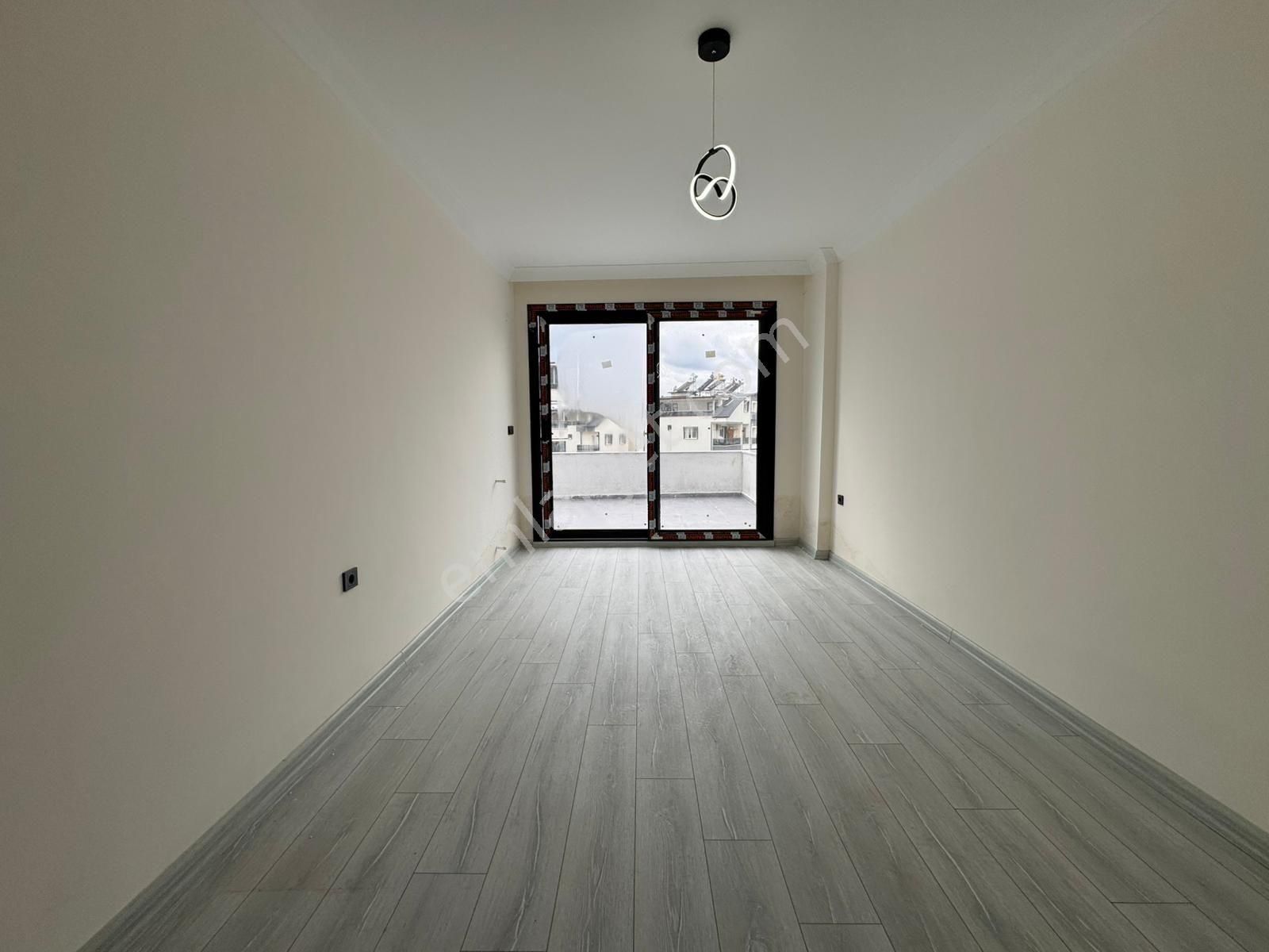 Didim Efeler Mah. Havuzlu Sitede 2+1 Ayrı Mutfak Satılık Daire - Görsel 17