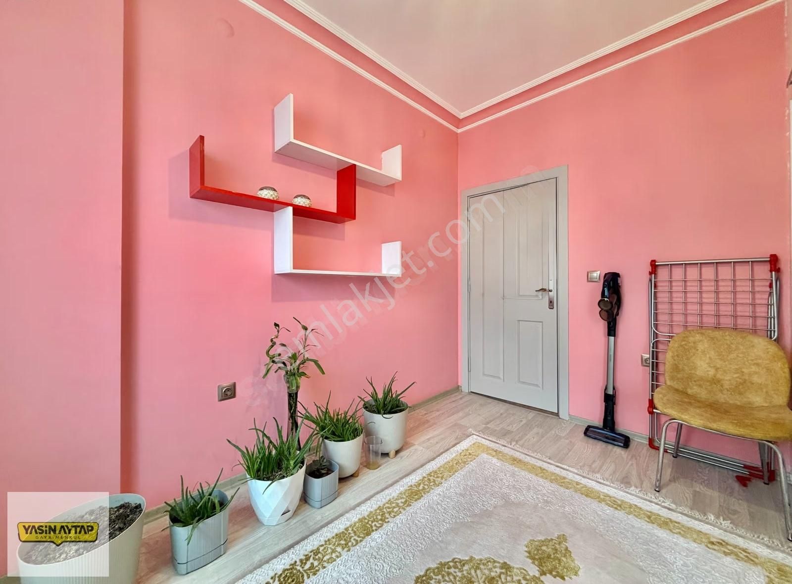 Şehrin Kalbinde Ulaşımı Sorunsuz - İçi Yapılı 3+1 Ara Kat Daire! - Görsel 18