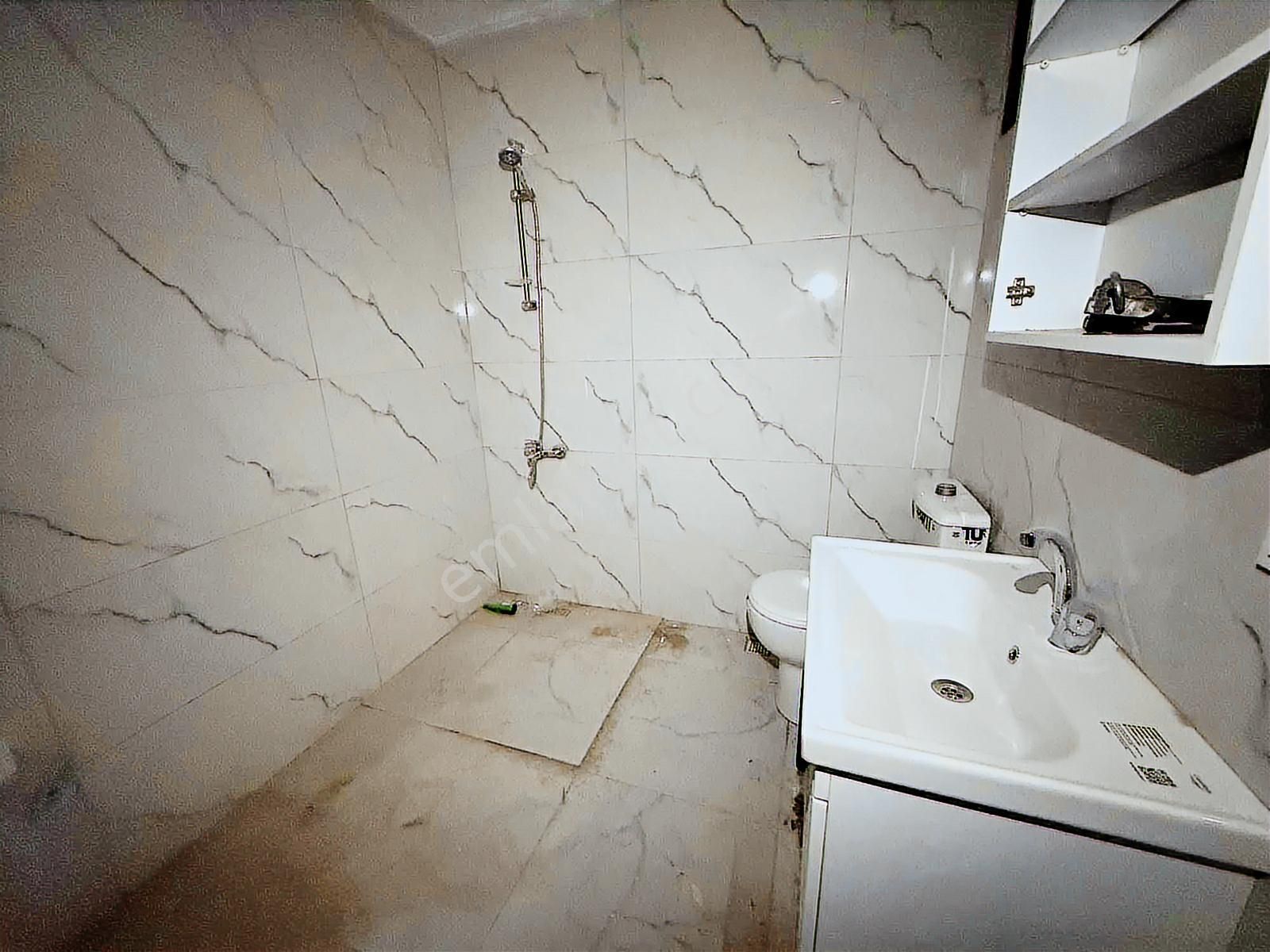 Satılık 1+1 Daire Marmara Hastanesi Ve Metroya Yakın Lokasyon - Görsel 11