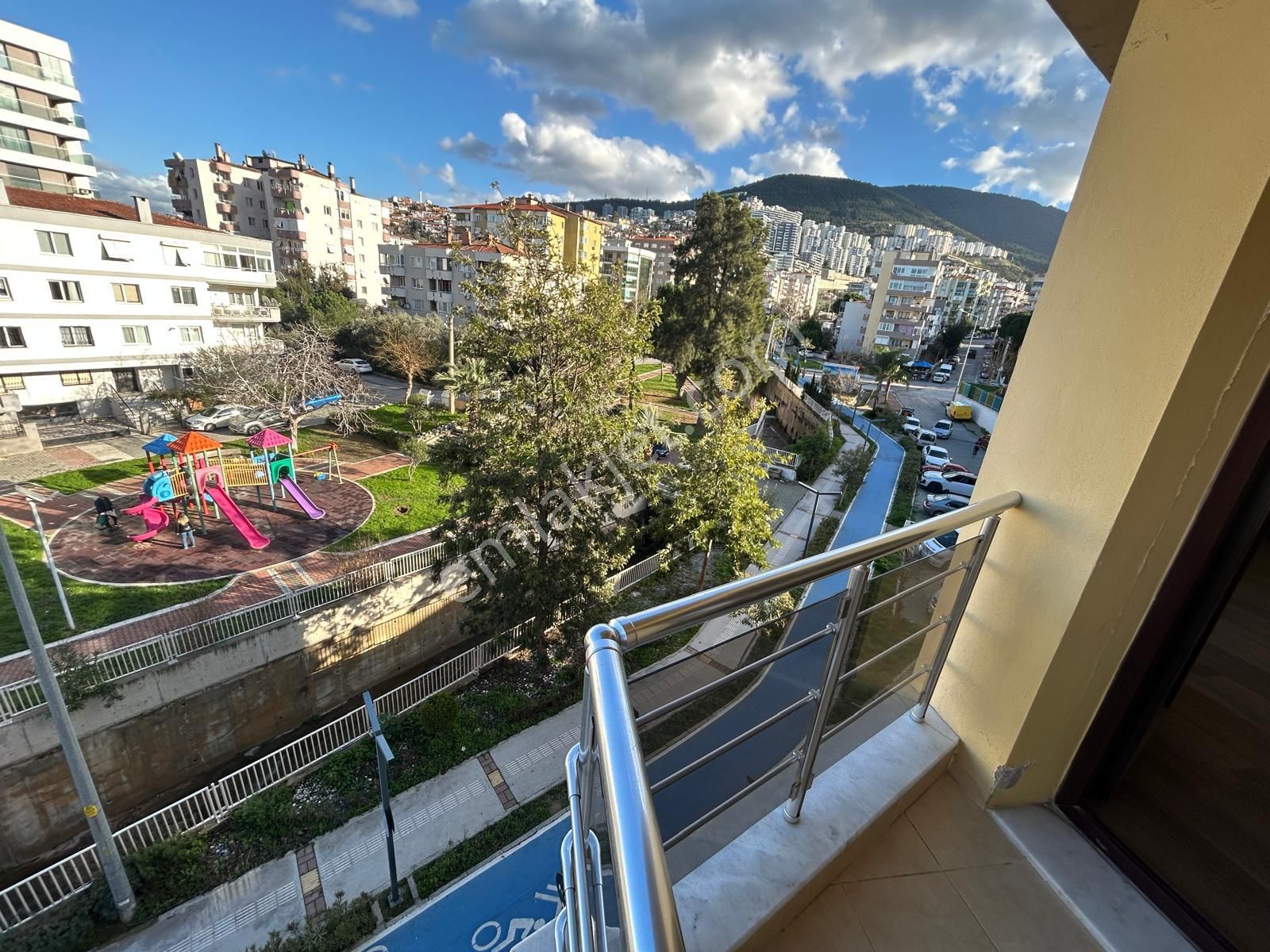 Narlıdere Nin Kalbi Narlı Mahallesinde Kiralık 3+1 - Görsel 17