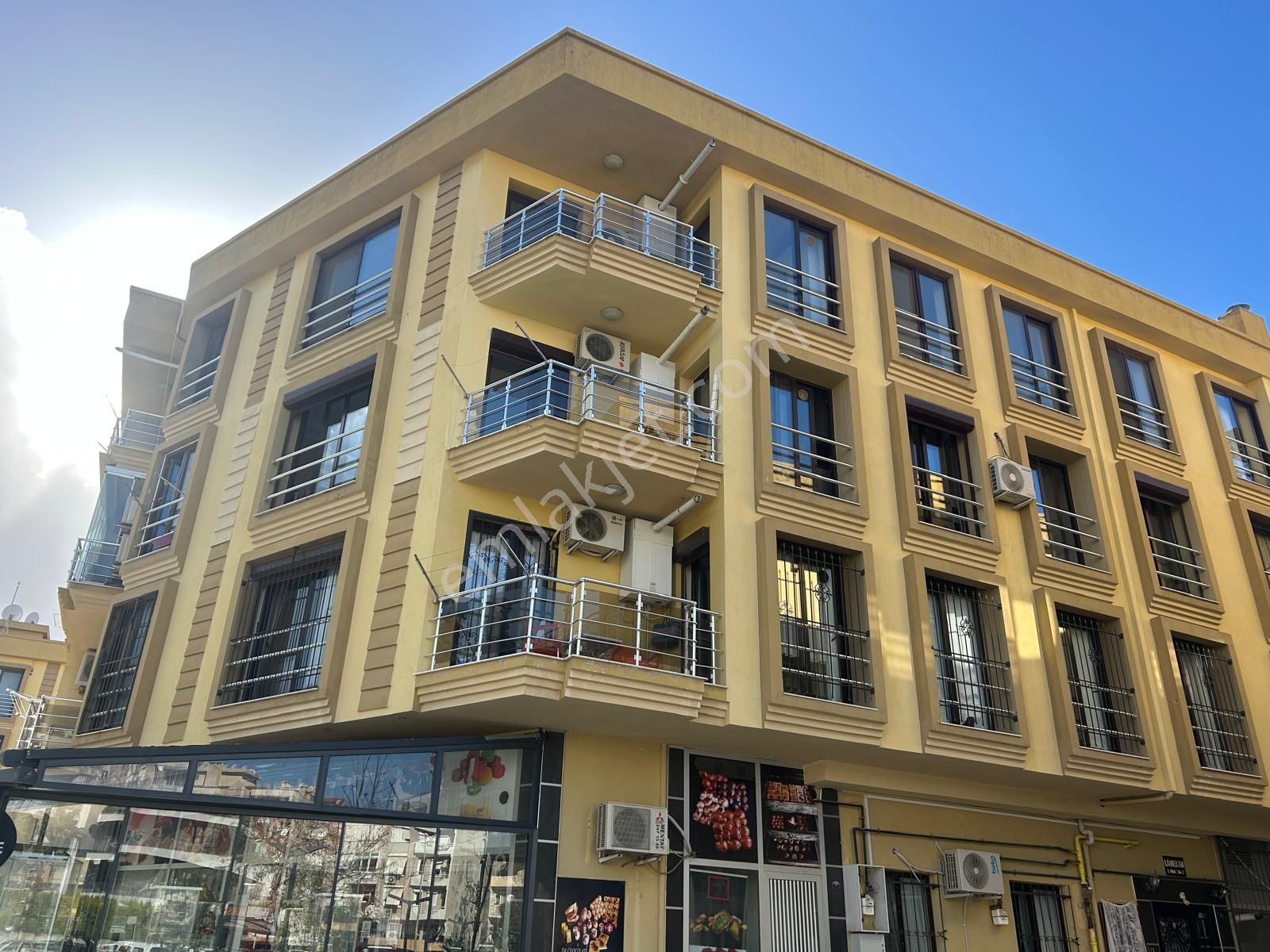 Narlıdere Nin Kalbi Narlı Mahallesinde Kiralık 3+1 - Görsel 25