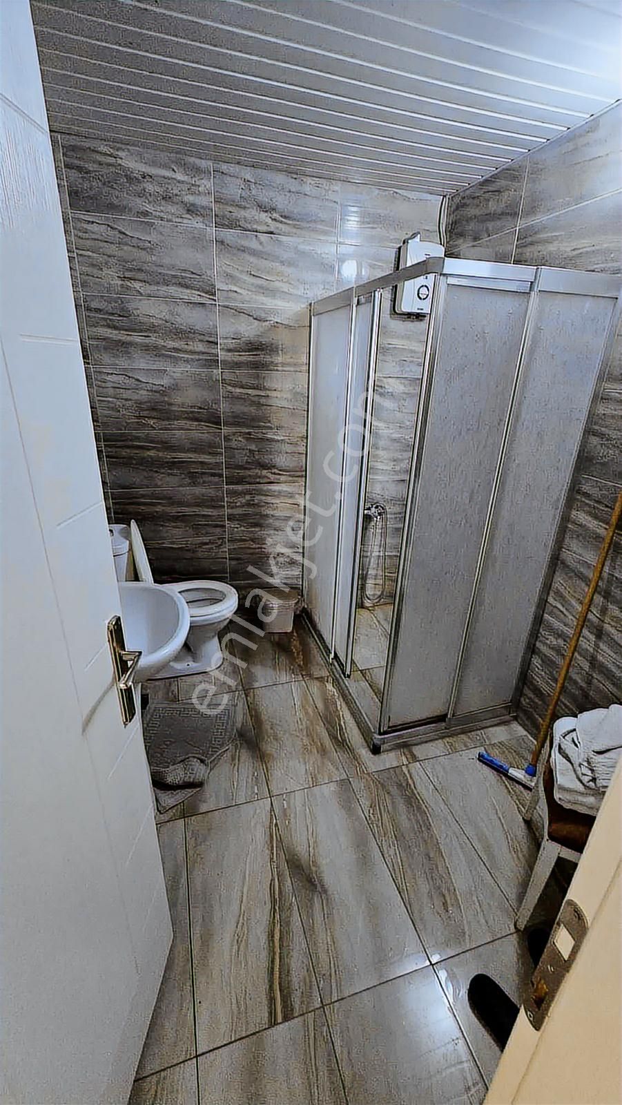 Işıklarda 2+1 Ayrı Mutfak Geniş Kiralık Daire - Görsel 4