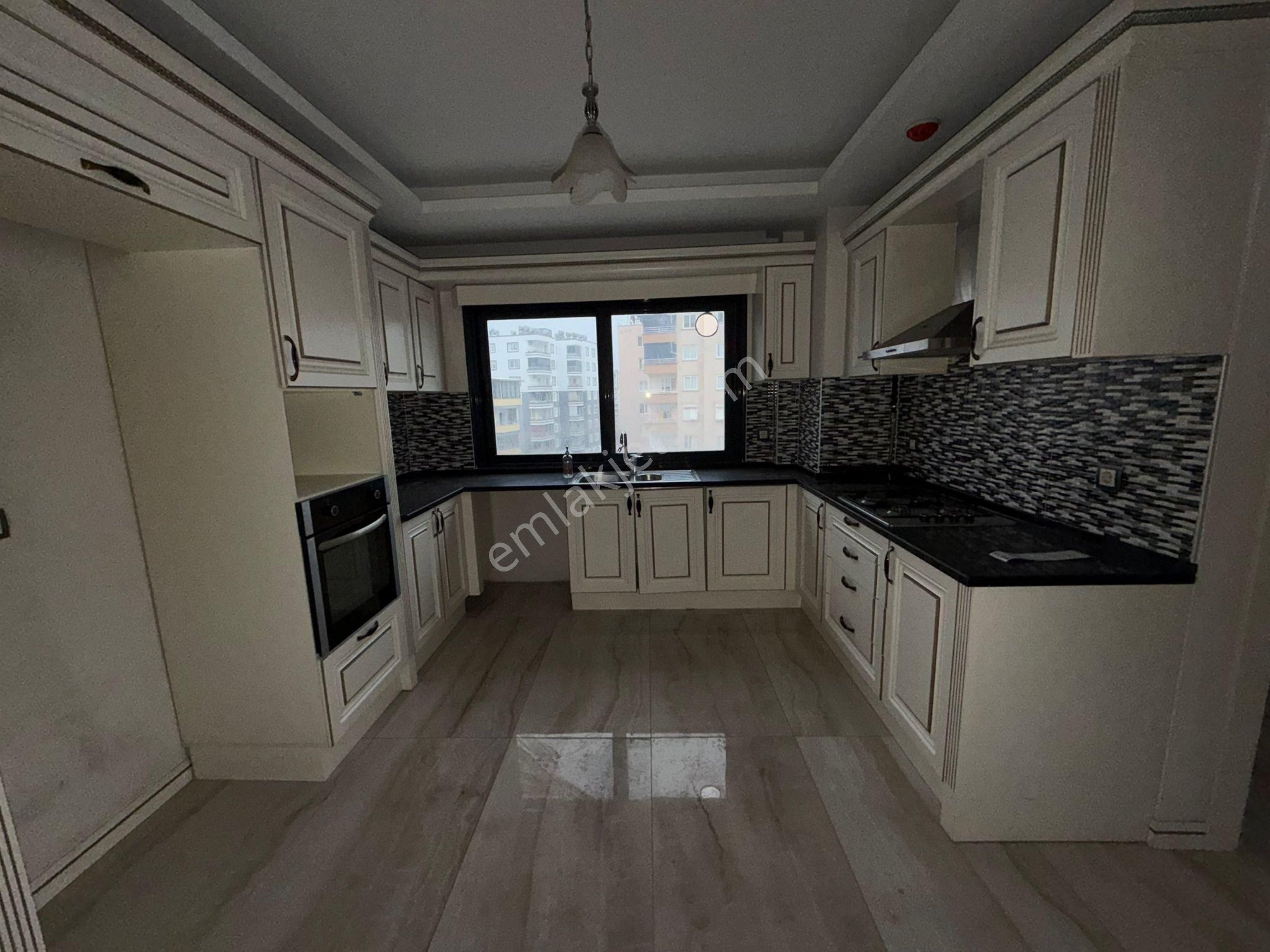 Dream’dan Mezitli'nin Kalbinde, Manzaralı, Geniş Ve Ferah 3+1 Kiralık Daire - Görsel 3