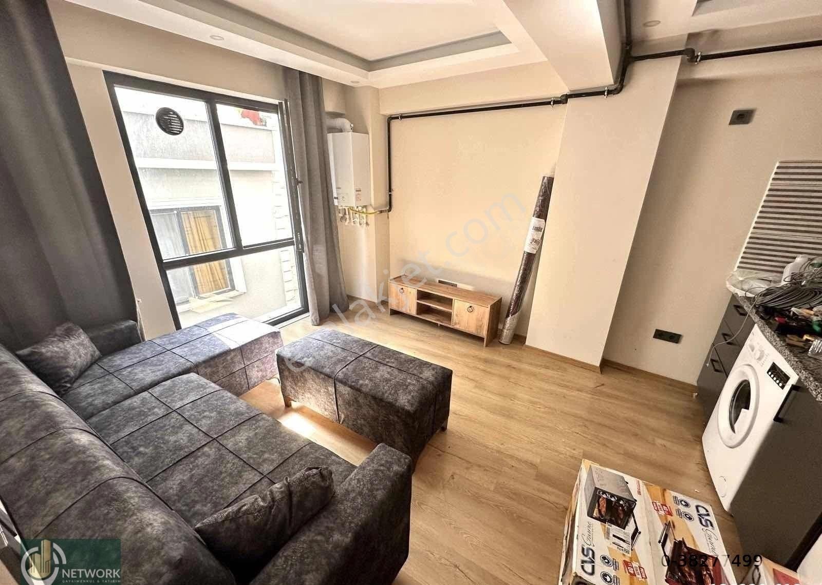 Mecidiyeköyde Trumpa Ve Metrobüse 10 Dk Ara Kat 3+1 Daire