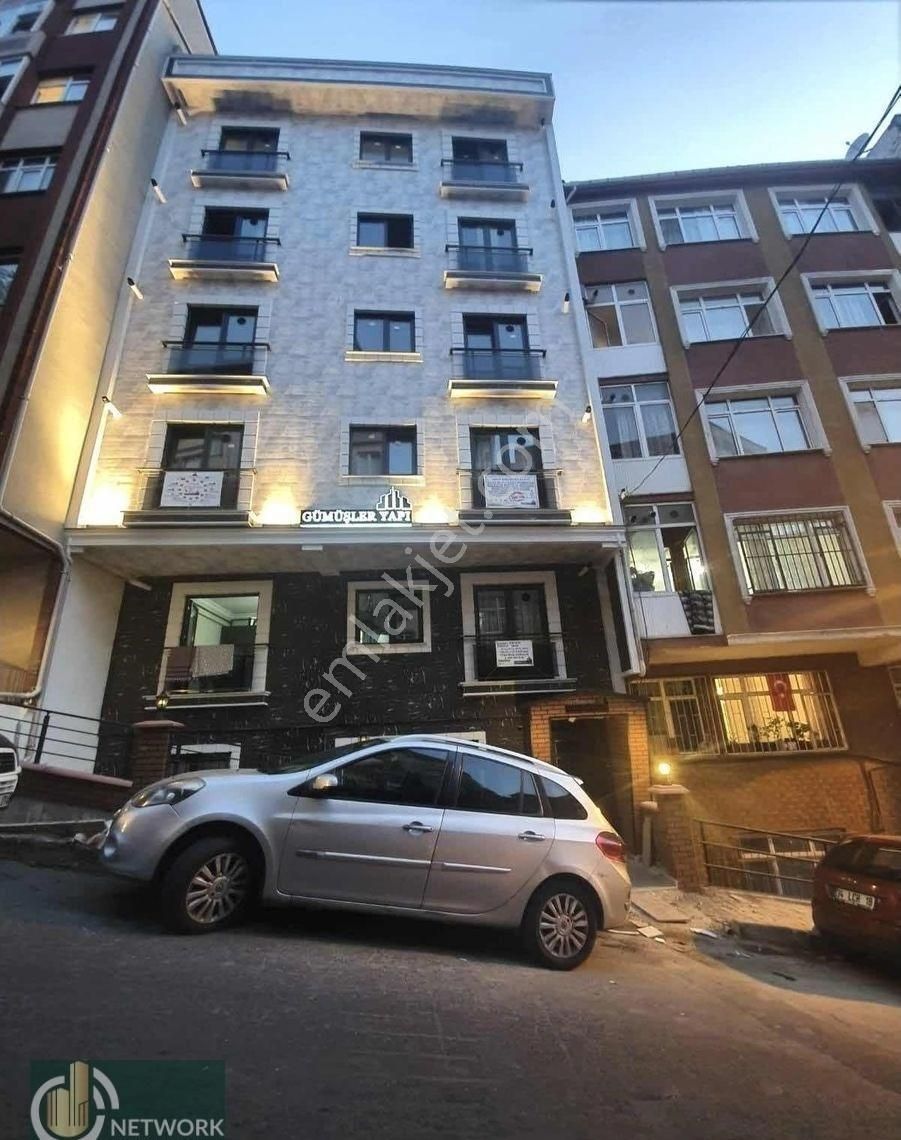 Yeni Bina 2+1 4. Kat Manzaralı Cephe Asansörlü Lüks Daire