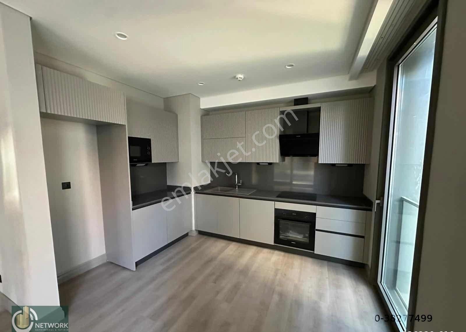 Avrupa Konutlarında Merkezi Konumda 2.kat 1+1 Kiralık Daire - Görsel 14