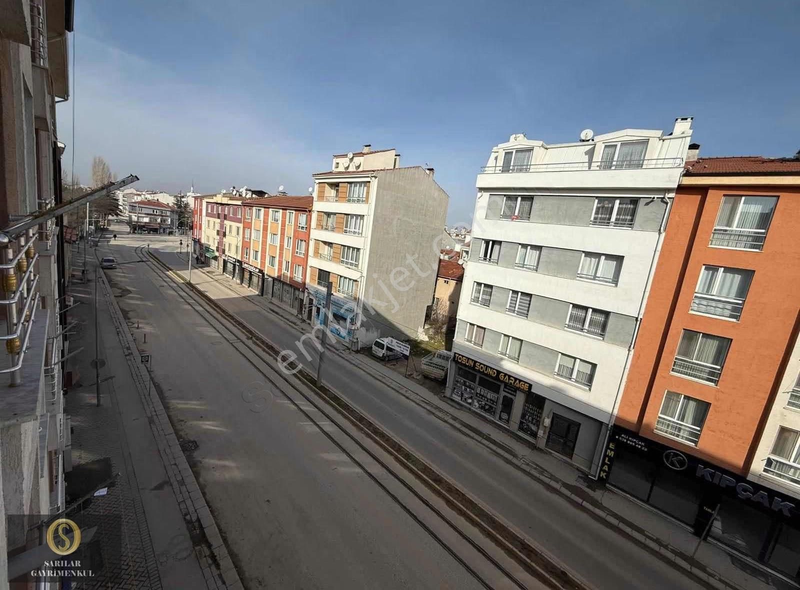 Sarılar Gm'den Birlik Cadde Si Üzeri Arakat Asansörlü 2+1 Kiralk - Görsel 2