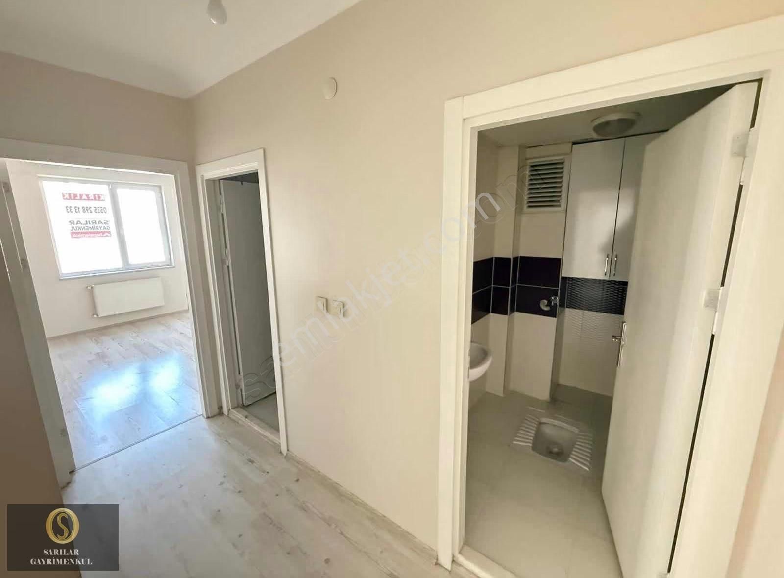 Sarılar Gm'den Birlik Cadde Si Üzeri Arakat Asansörlü 2+1 Kiralk - Görsel 5