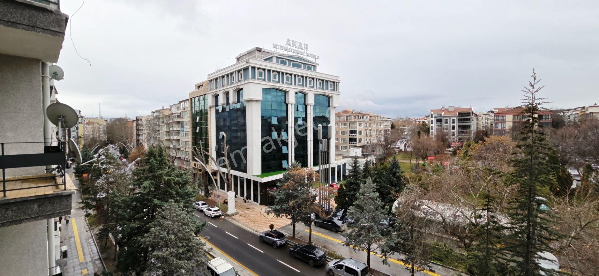 Ankaranın Merkezi Eti Mh. Gmk Blv. Üzerinde 3+1 Daire - Görsel 22