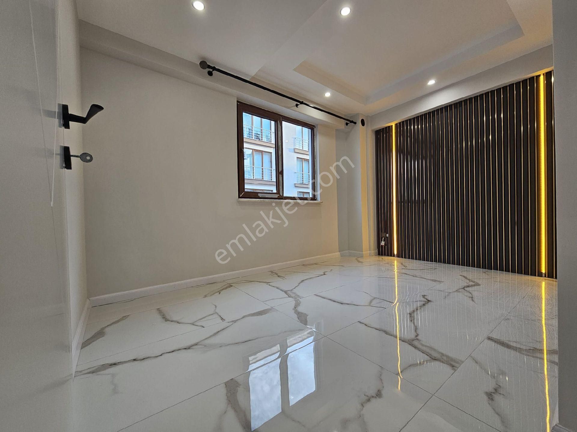 Değirmenönü 85 M2 2+1 Sıfır Butik Daire