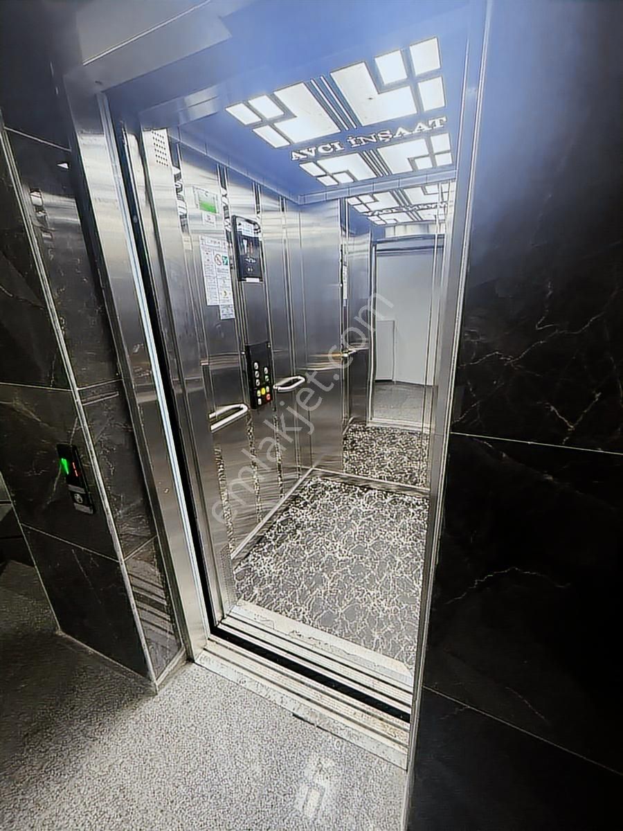 Kiralık 2+1 Olimpiyat Dibinde Ebeveyn Banyolu Full Öncephe Daire - Görsel 11