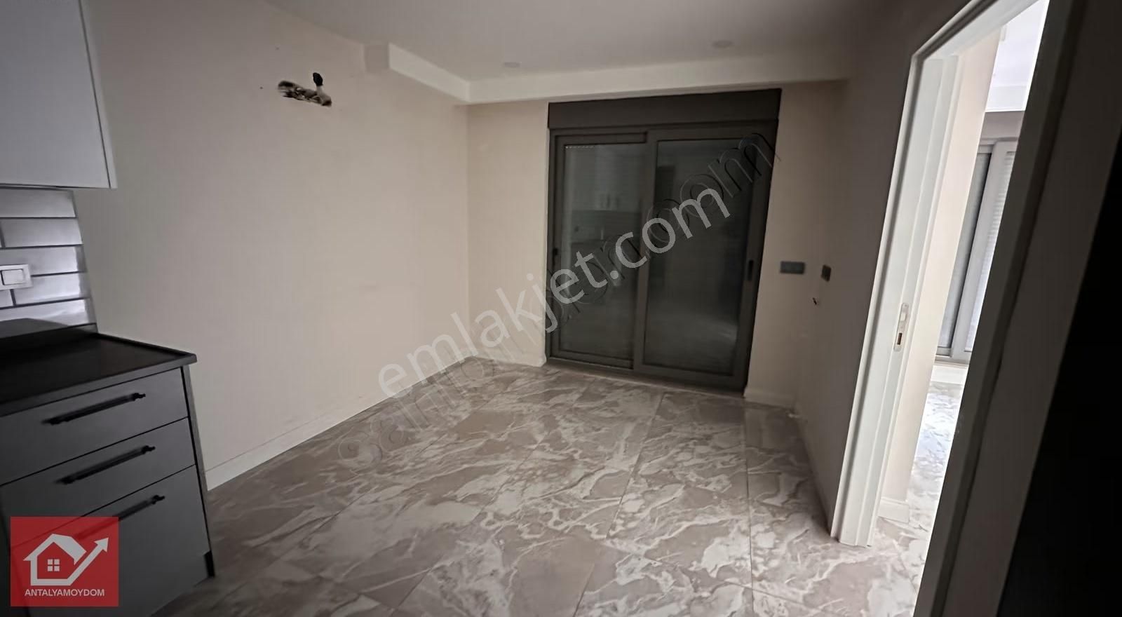 Konyaaltı Hurma Boş 1+1 Kiralık Daire - Görsel 2
