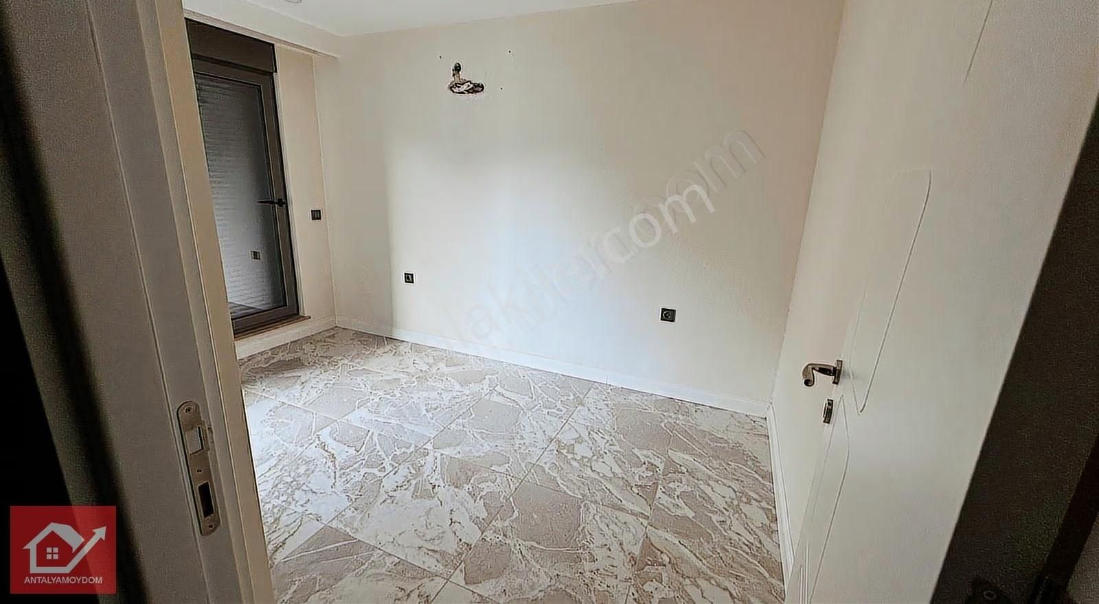 Konyaaltı Hurma Boş 1+1 Kiralık Daire - Görsel 11