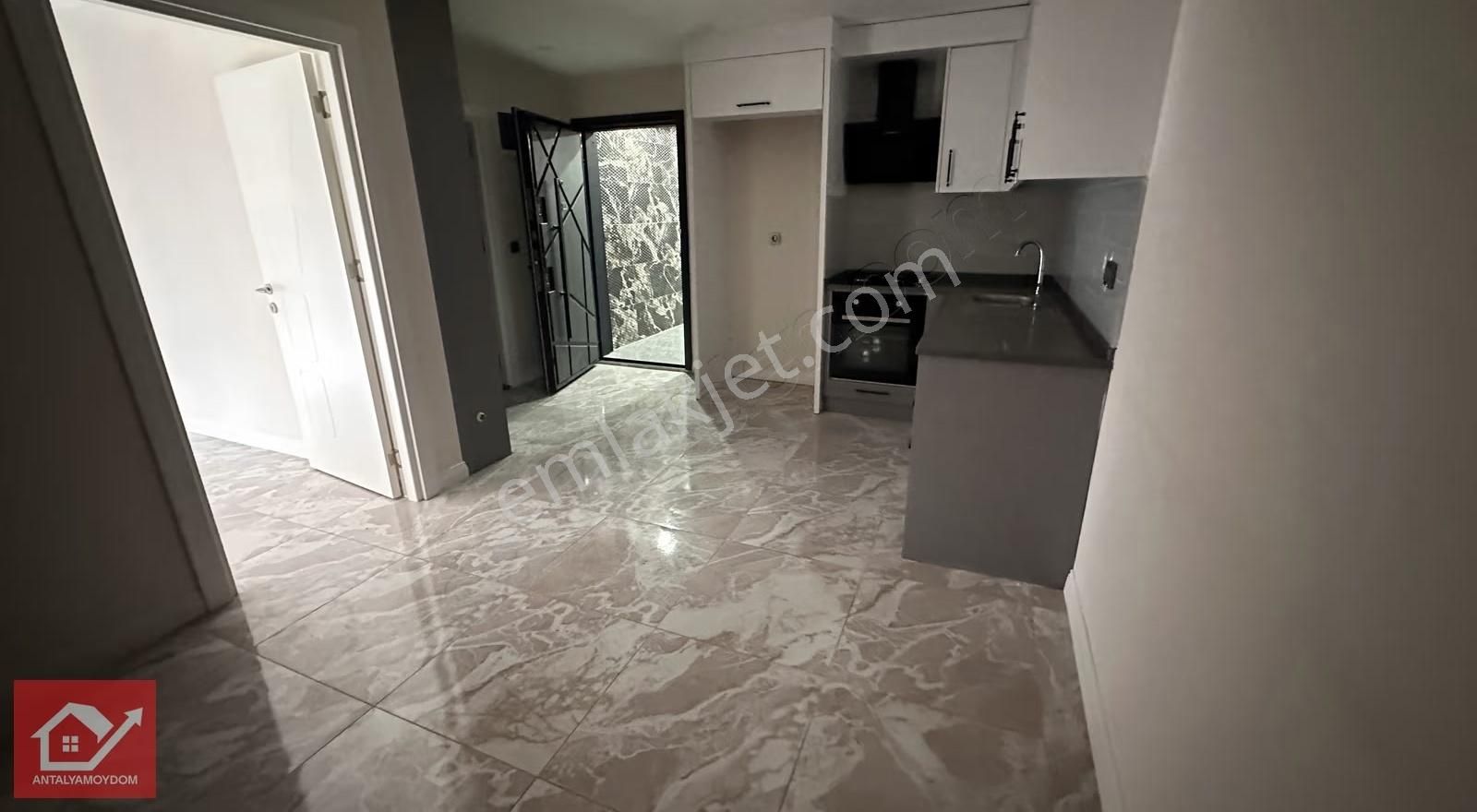 Konyaaltı Hurma Boş 1+1 Kiralık Daire
