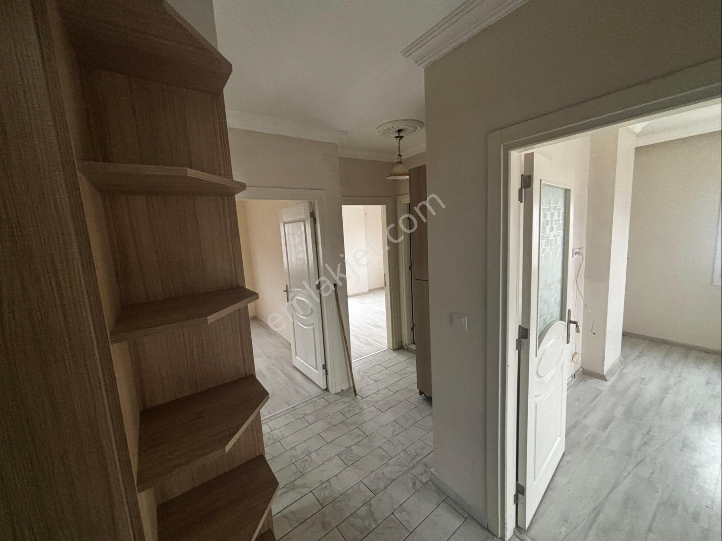 Aydın Emlaktan Tarsus Kavaklı Mahallesinde 3 Cepheli 2+1 Kiralık Daire - Görsel 5