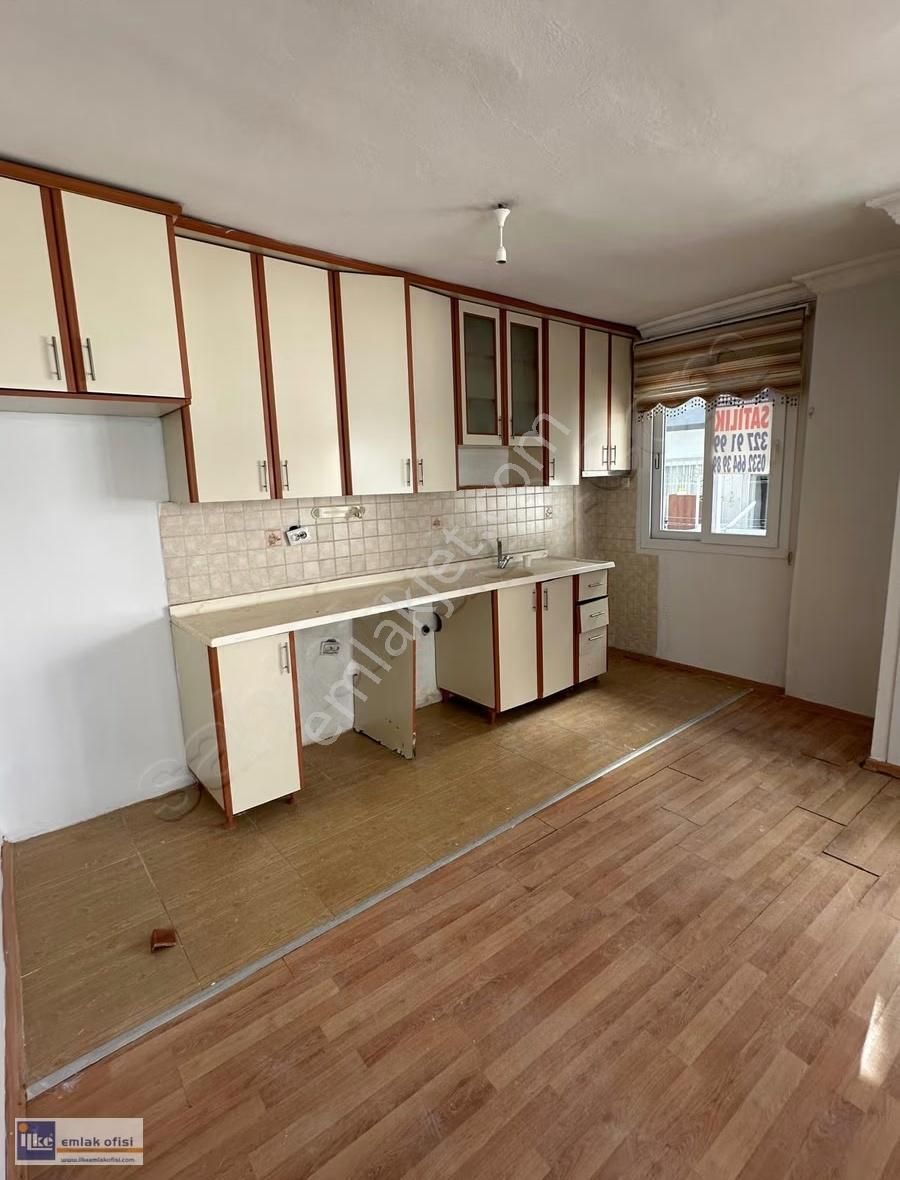 İlke'den Akdeniz Turgutreis Mah.de K/d Cepheli 3+1...