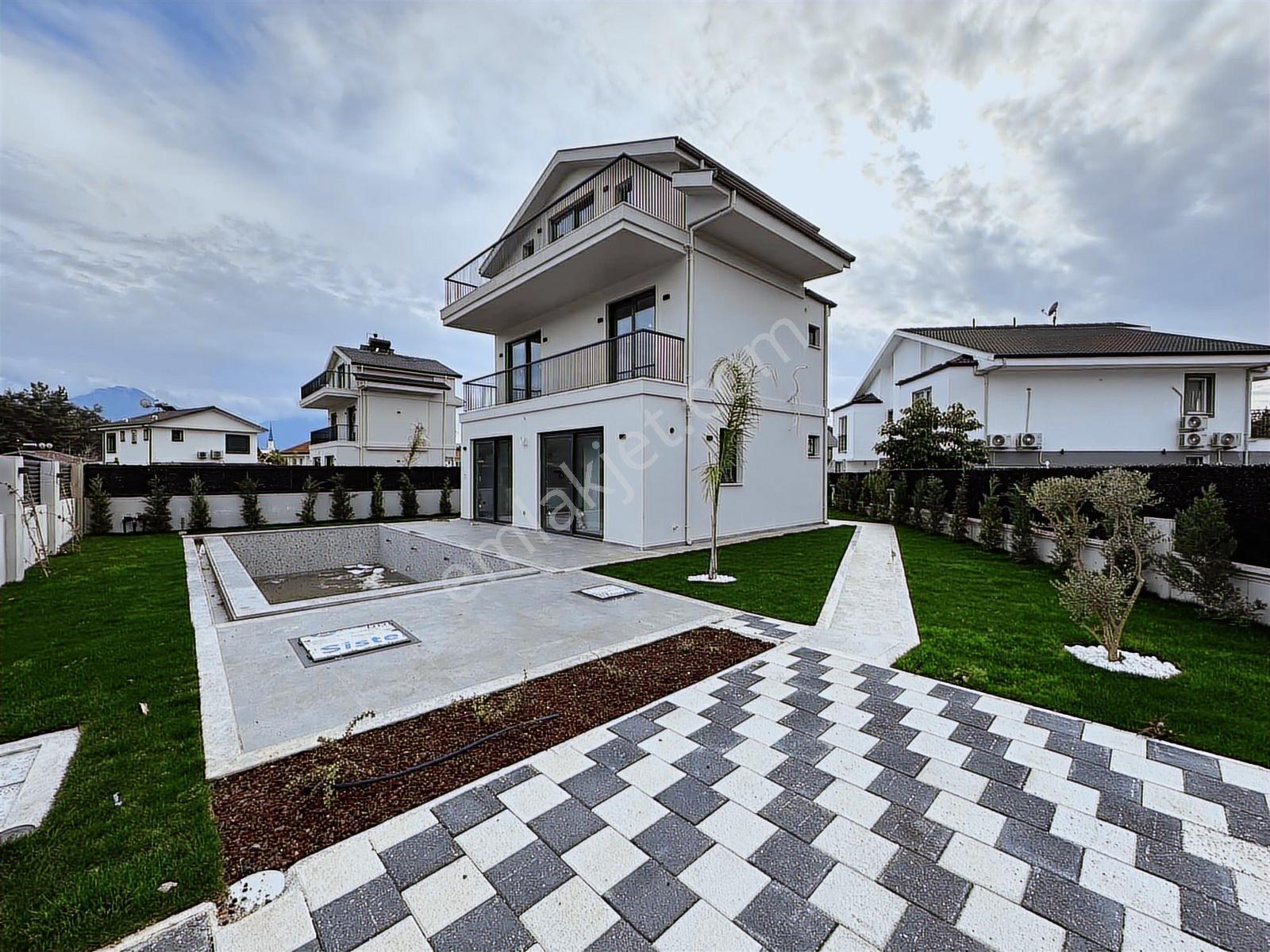 Fethiye Kara Gedik Mahallesinde Plaja Yakın Villa - Görsel 19
