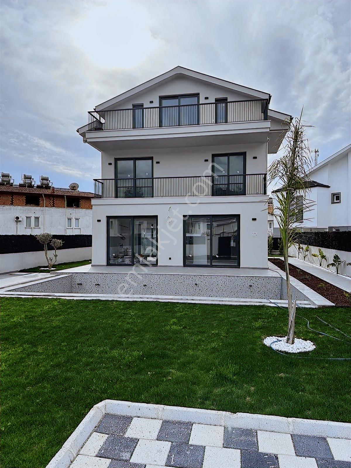 Fethiye Kara Gedik Mahallesinde Plaja Yakın Villa - Görsel 17