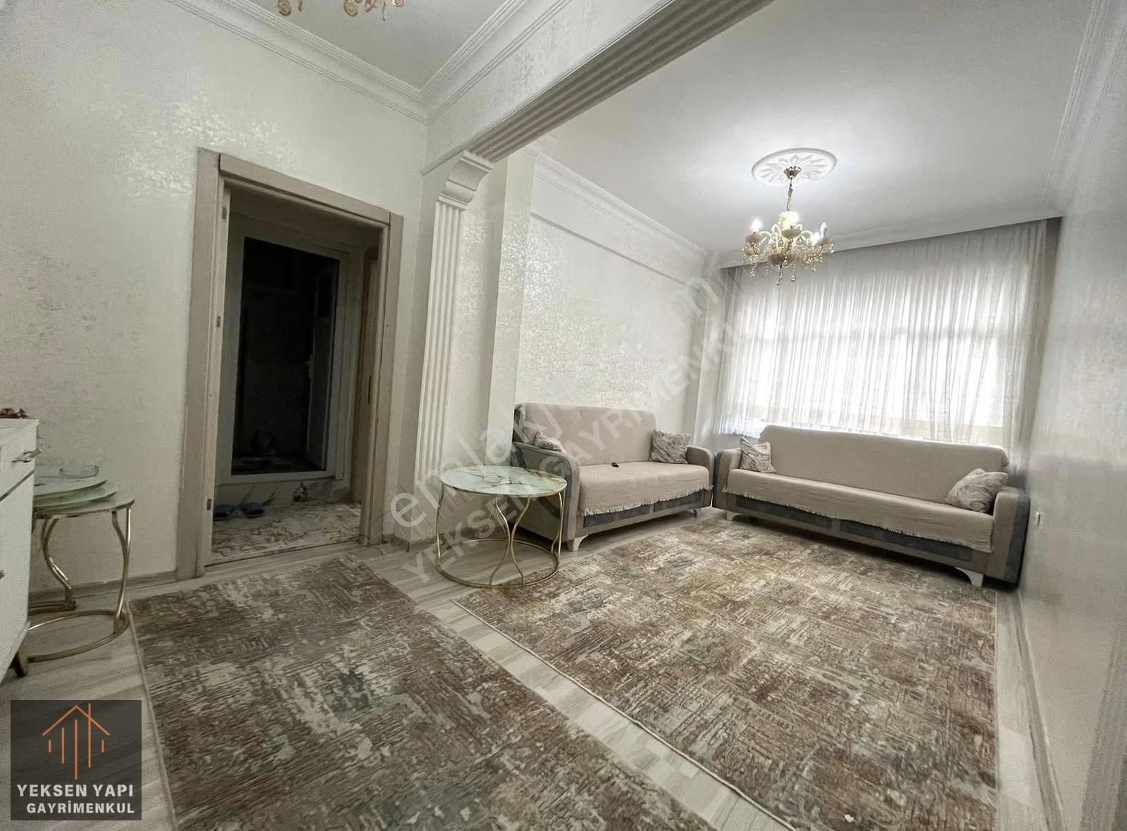 Sefaköy Merkez'de 2+1 Krediye Uygun Cadde Üzeri Daire - Görsel 2