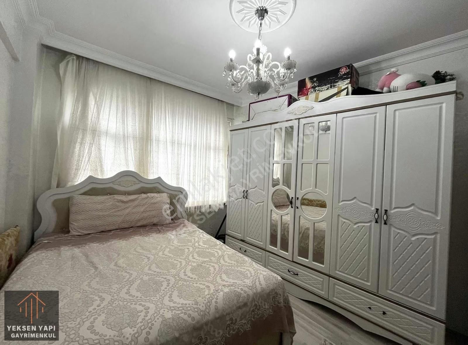 Sefaköy Merkez'de 2+1 Krediye Uygun Cadde Üzeri Daire - Görsel 4