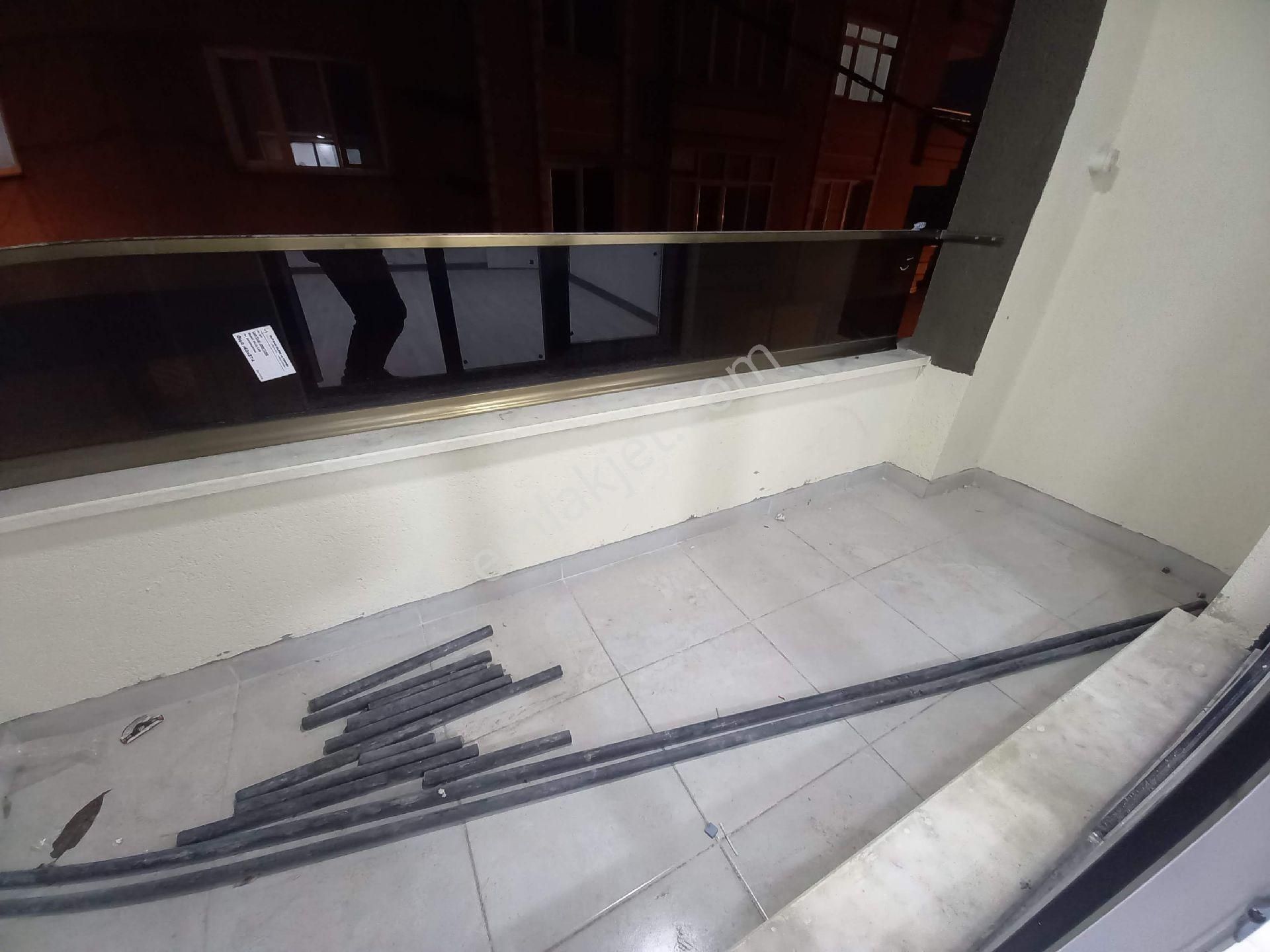 Bahçelievler Yenibosna Çobançeşme Mah Satılık Daire Kat. 1.2+1 - Görsel 5