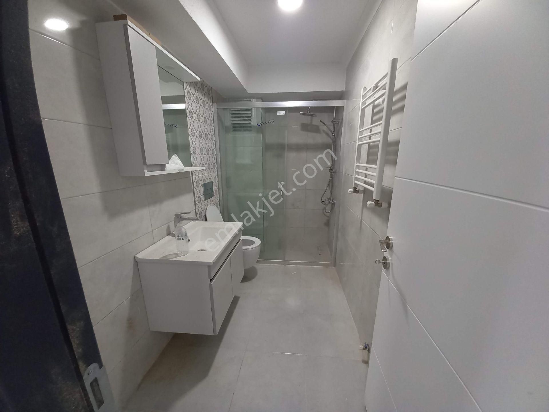 Bahçelievler Yenibosna Çobançeşme Mah Satılık Daire Kat. 1.2+1 - Görsel 32