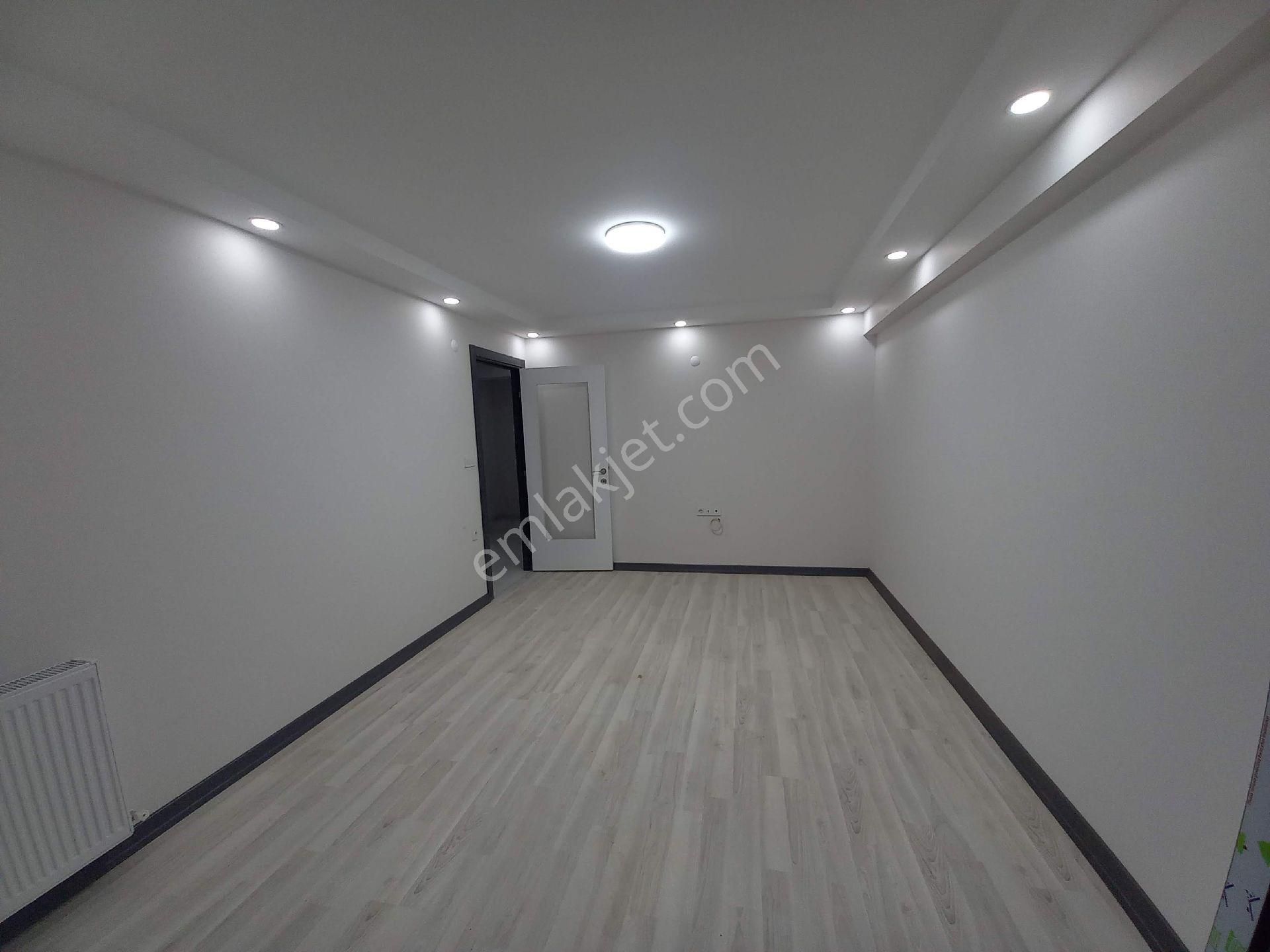 Bahçelievler Yenibosna Çobançeşme Mah Satılık Daire Kat. 1.2+1 - Görsel 4