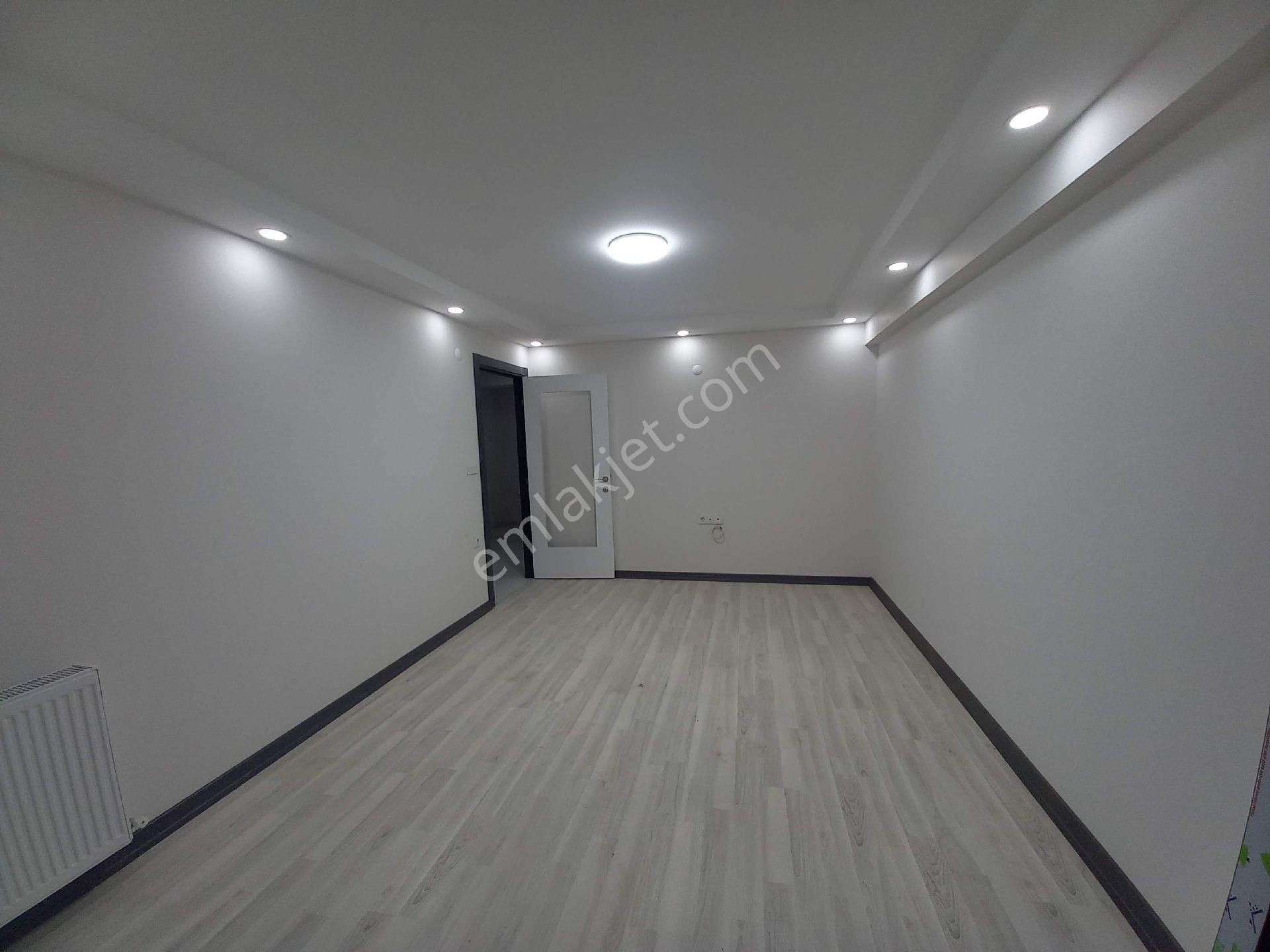 Bahçelievler Yenibosna Çobançeşme Mah Satılık Daire Kat. 1.2+1 - Görsel 8