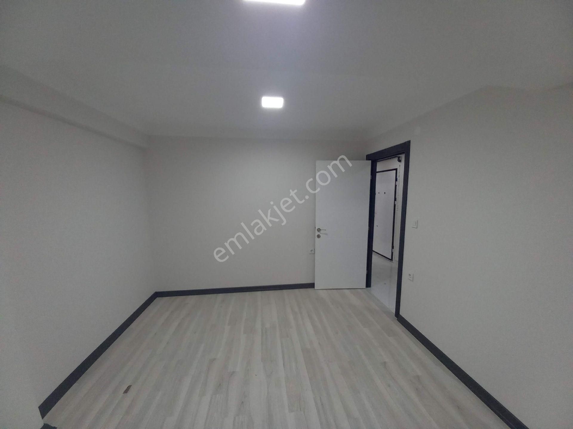 Bahçelievler Yenibosna Çobançeşme Mah Satılık Daire Kat. 1.2+1 - Görsel 21