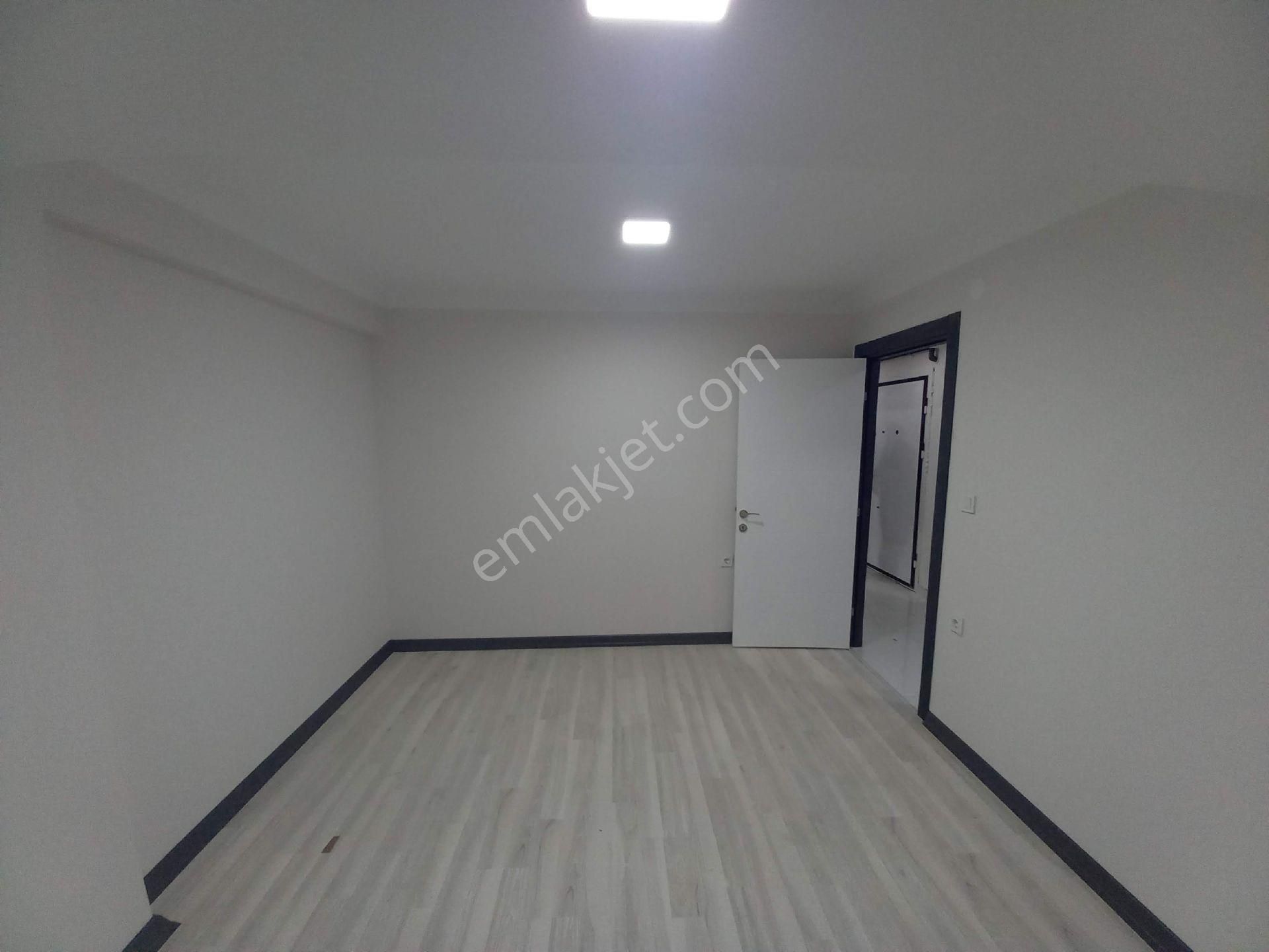 Bahçelievler Yenibosna Çobançeşme Mah Satılık Daire Kat. 1.2+1 - Görsel 19