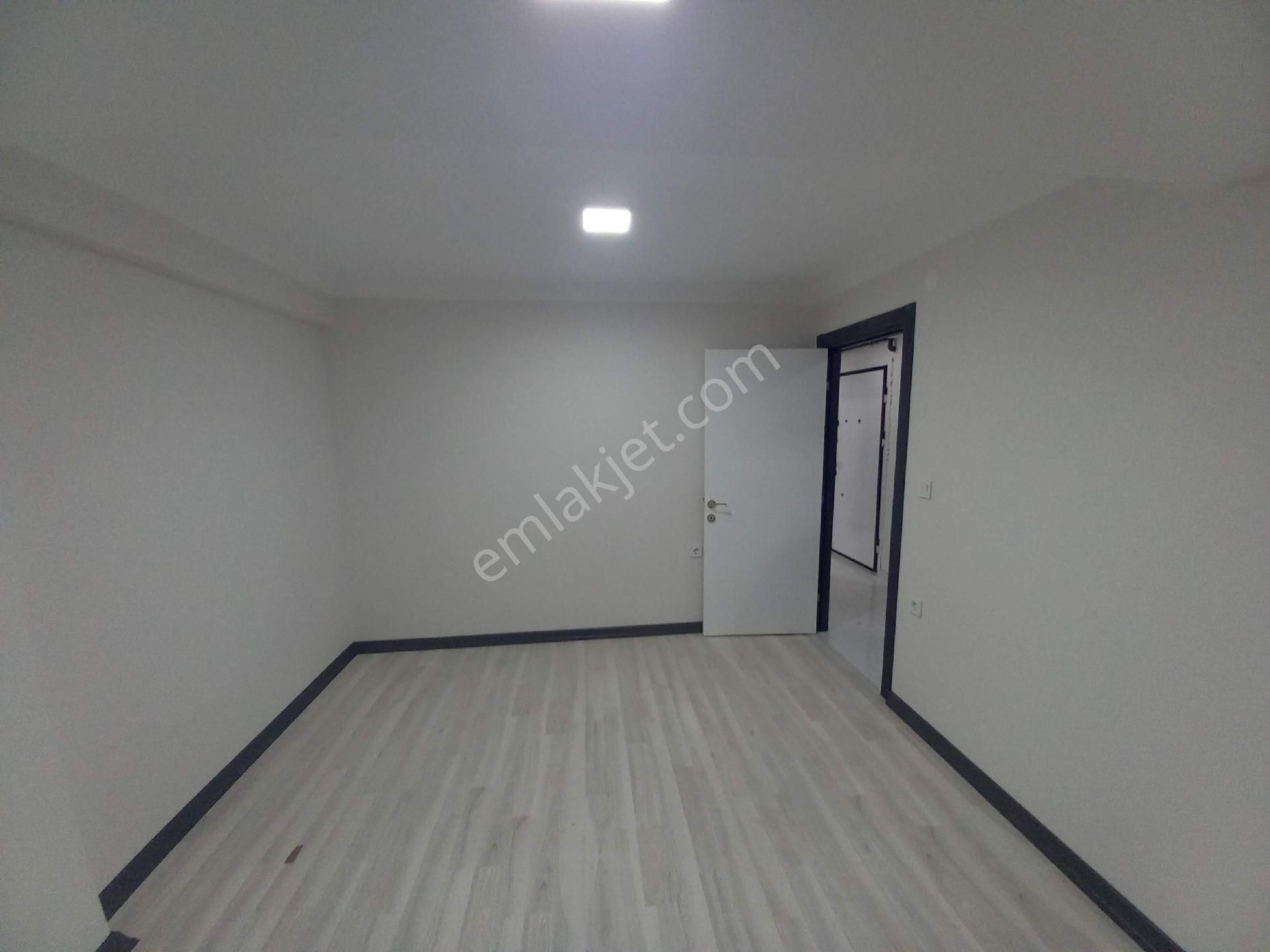 Bahçelievler Yenibosna Çobançeşme Mah Satılık Daire Kat. 1.2+1 - Görsel 13