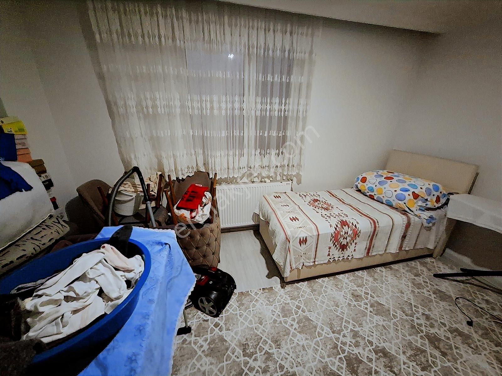 Ergün Durmuş 'tan Bulut Sokakta Çok Geniş Ve Kullanışlı Daire ! - Görsel 19