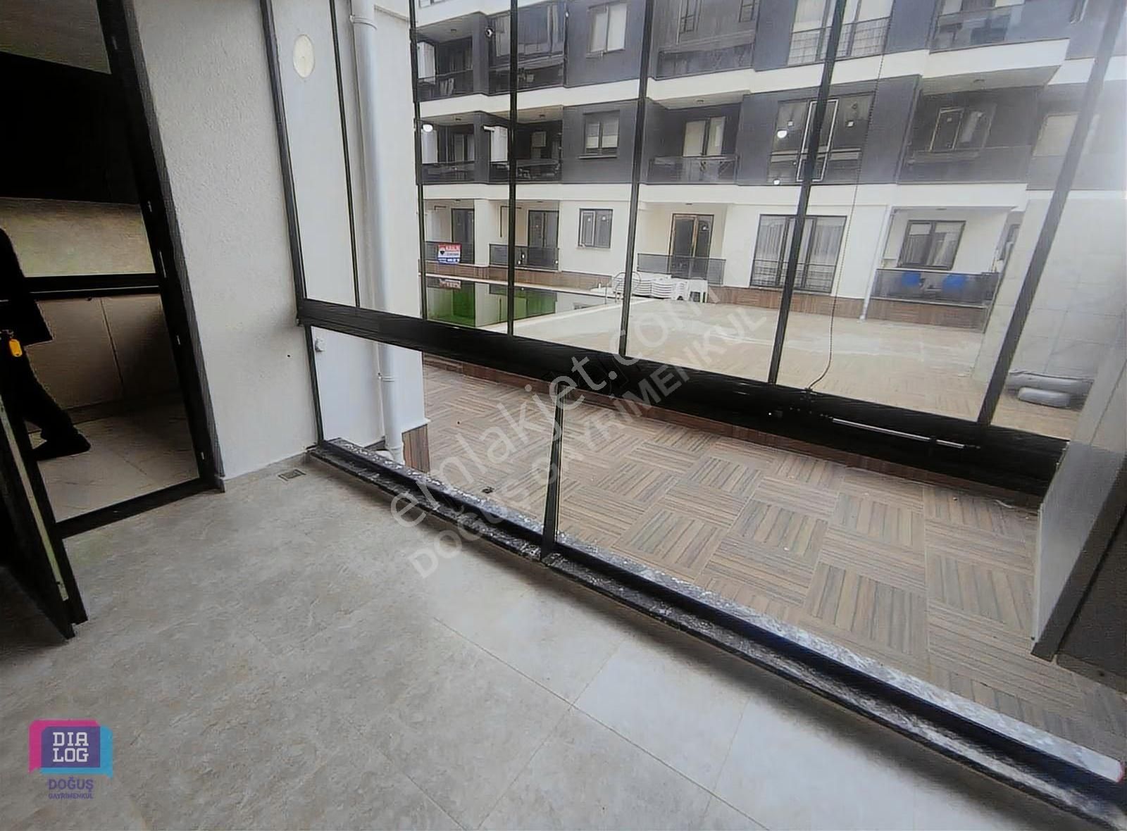 Emirkent Sitesi Havuzlu Kapalı Otoparklı 2+1net113m2 Ayrı Mutfak