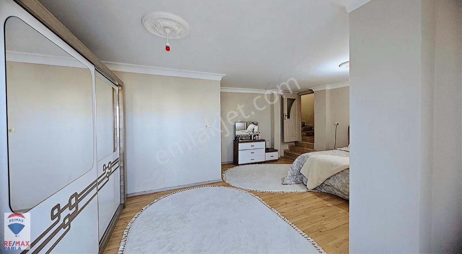 Ladik Kemal Kaplan Yaşam Evlerinde 250m² 4+1 Tripleks - Görsel 23