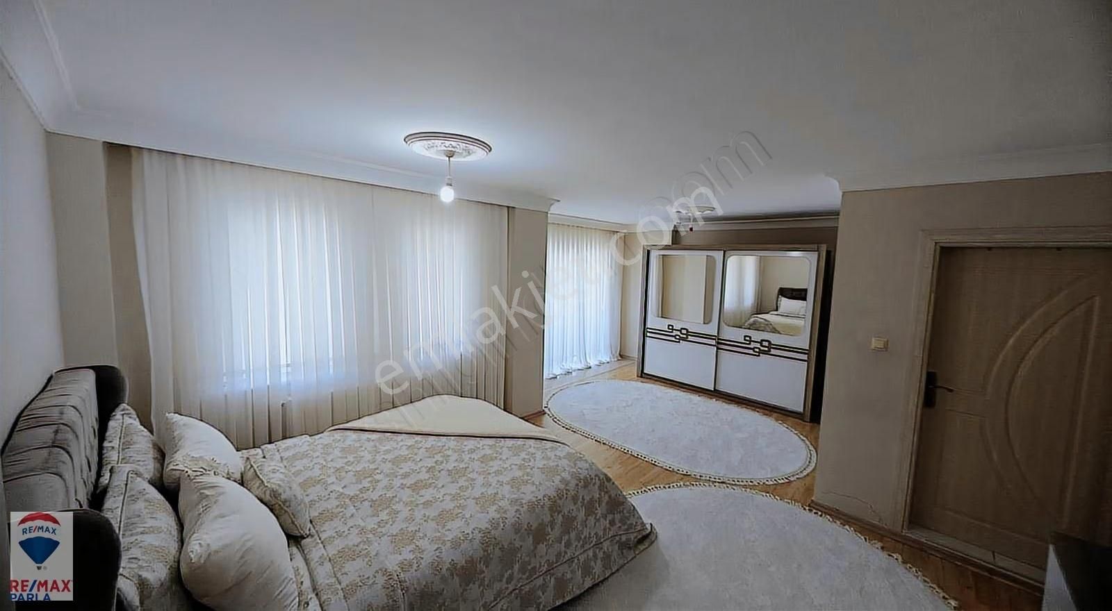 Ladik Kemal Kaplan Yaşam Evlerinde 250m² 4+1 Tripleks - Görsel 19