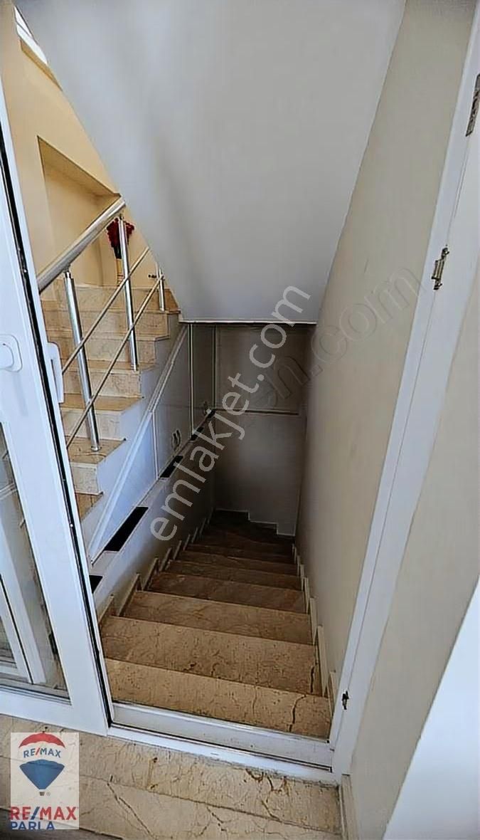 Ladik Kemal Kaplan Yaşam Evlerinde 250m² 4+1 Tripleks - Görsel 13