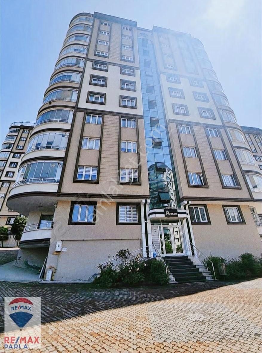 İlkadım Kalkanca Dikmen Vadi Sitesi 4+1 Geniş Satılık Daire