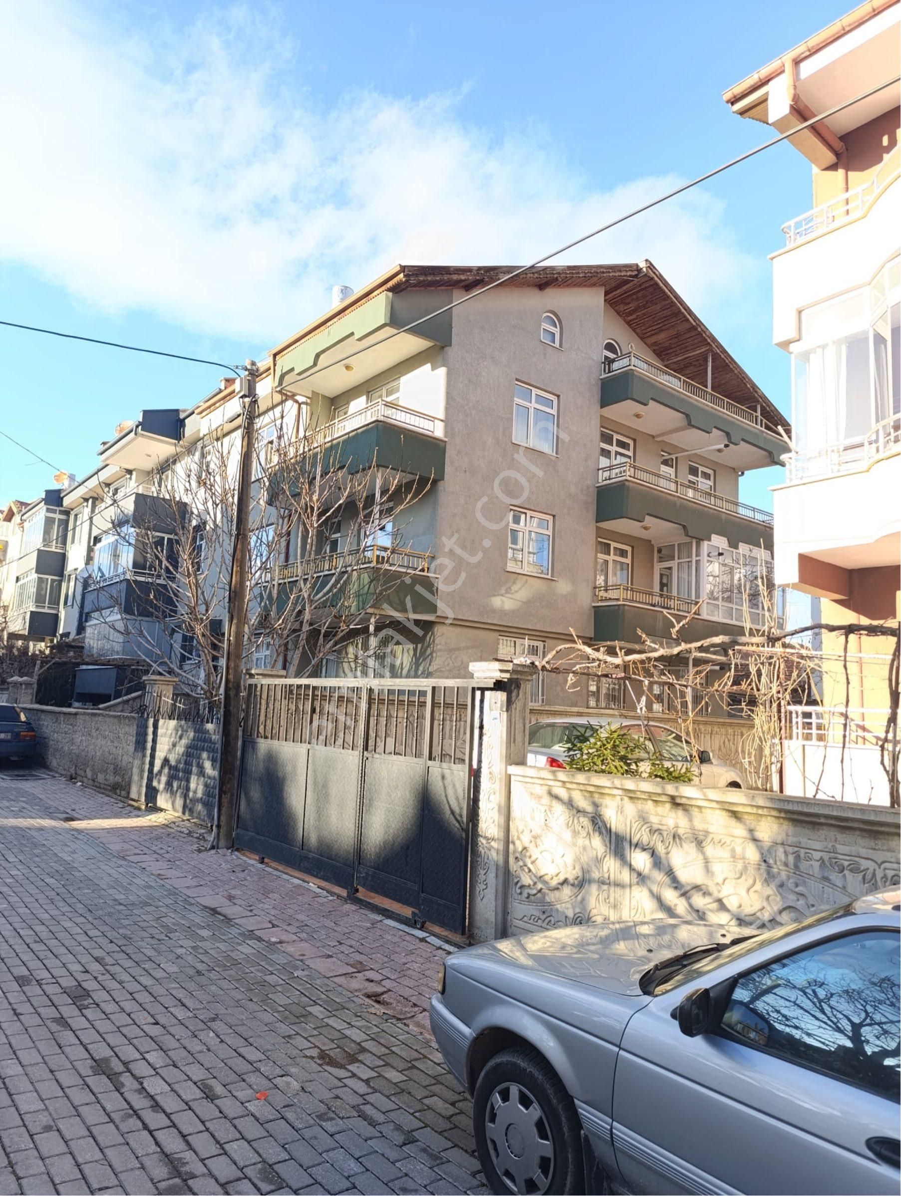 Emin Gyo’dan Meram’da Bahçe Keyfi: Müstakil Tadında 3+1! - Görsel 4