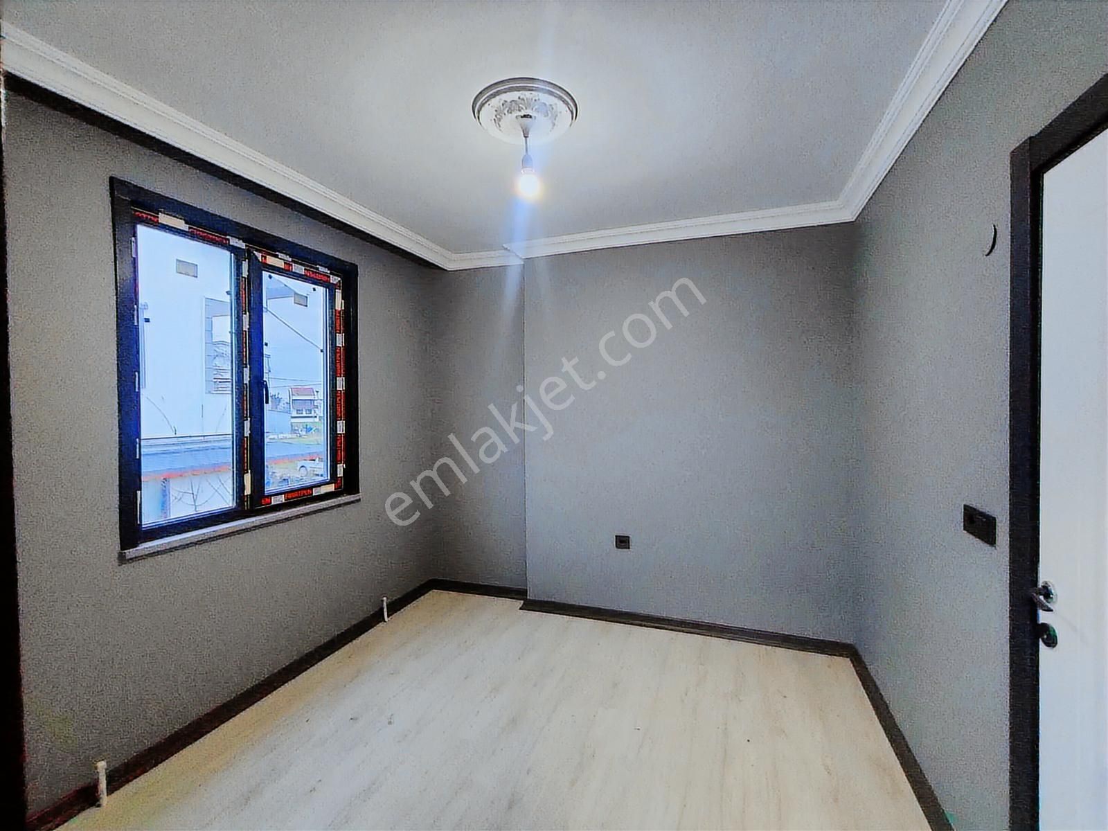 Büyük Bahçeli*4+1*kanalizasyonlu*cadde Cepheli 'kartallardan' - Görsel 16