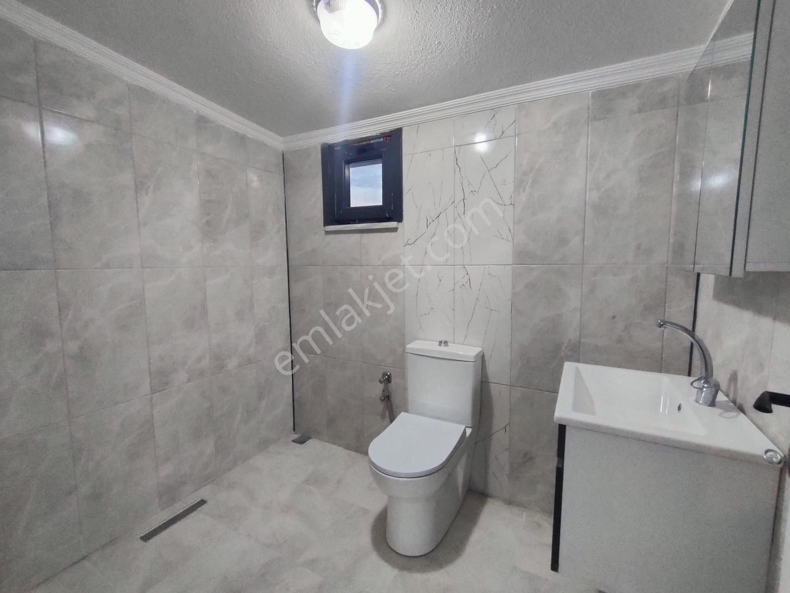 Büyük Bahçeli*4+1*kanalizasyonlu*cadde Cepheli 'kartallardan' - Görsel 23