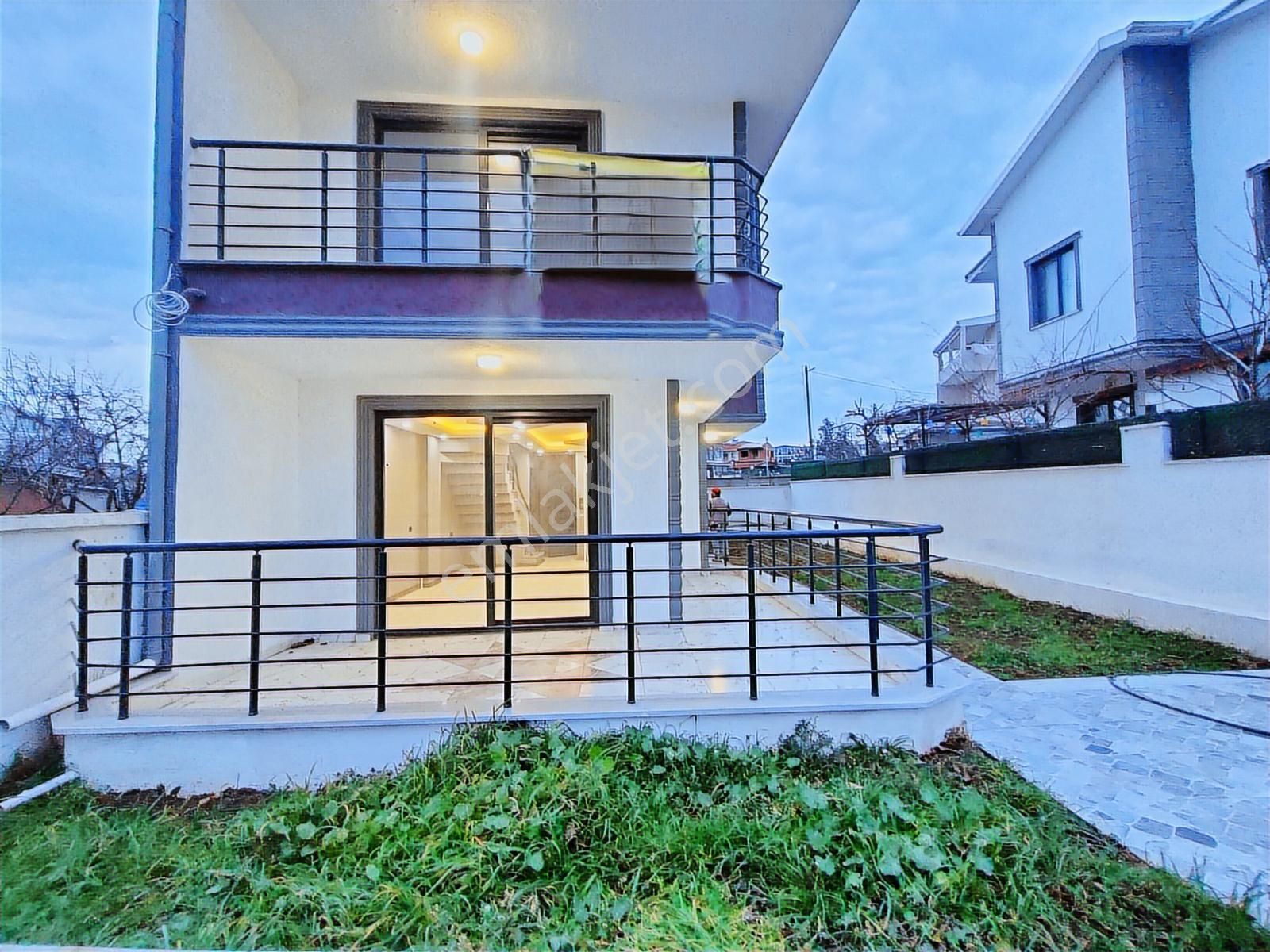 Büyük Bahçeli*4+1*kanalizasyonlu*cadde Cepheli 'kartallardan' - Görsel 35
